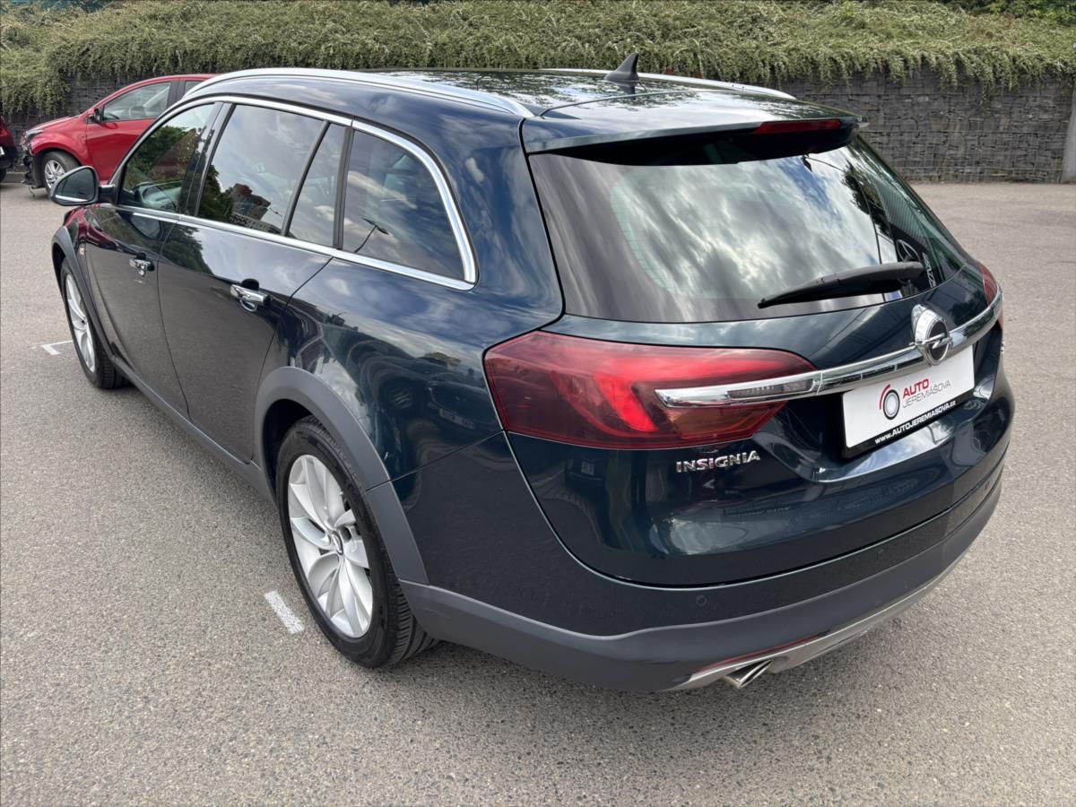 Opel Insignia, 2,0 CDTi 125kW 4x4 NAVI KAMERA - fotka 3