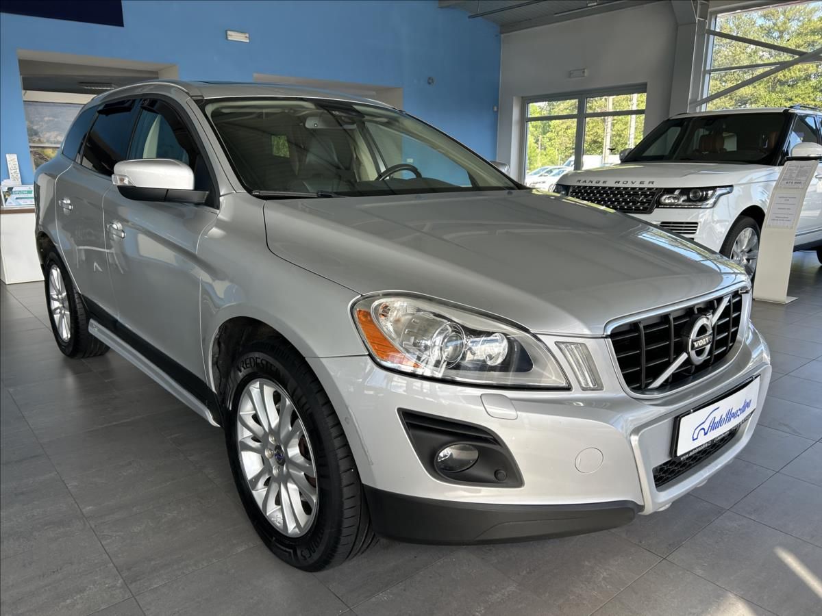 Volvo XC60, 2,4   D5,4x4,TAŽNÉ,SERVISKA