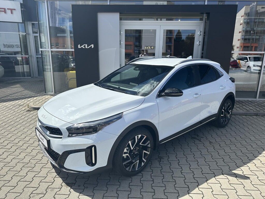 Kia XCee´d, 1,6 T-GDI 7DCT 110 kW STEEL ED - fotka 2