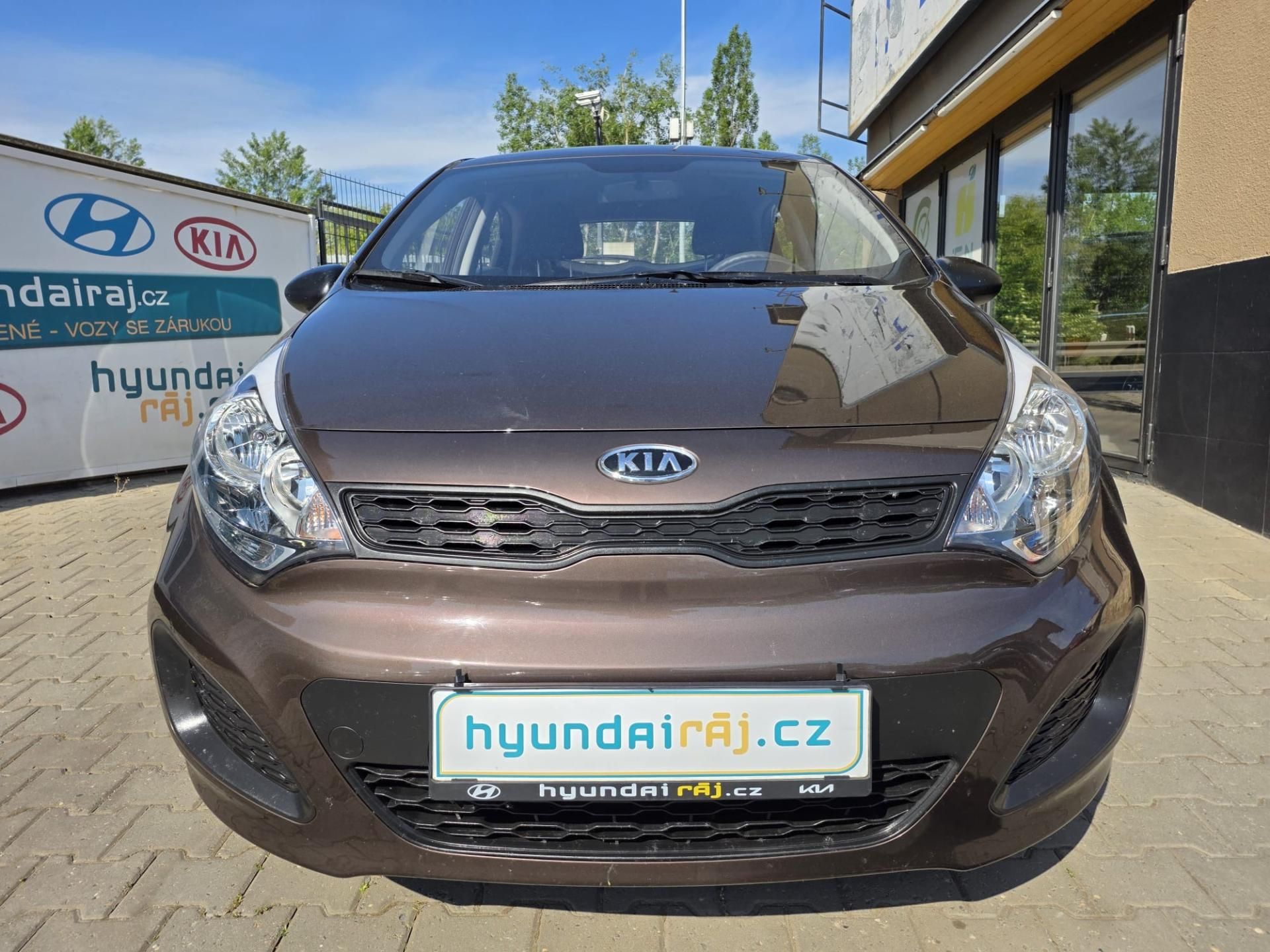 Kia Rio, 1.4-1MAJITEL-SERVISOVÁNO-KLIMA