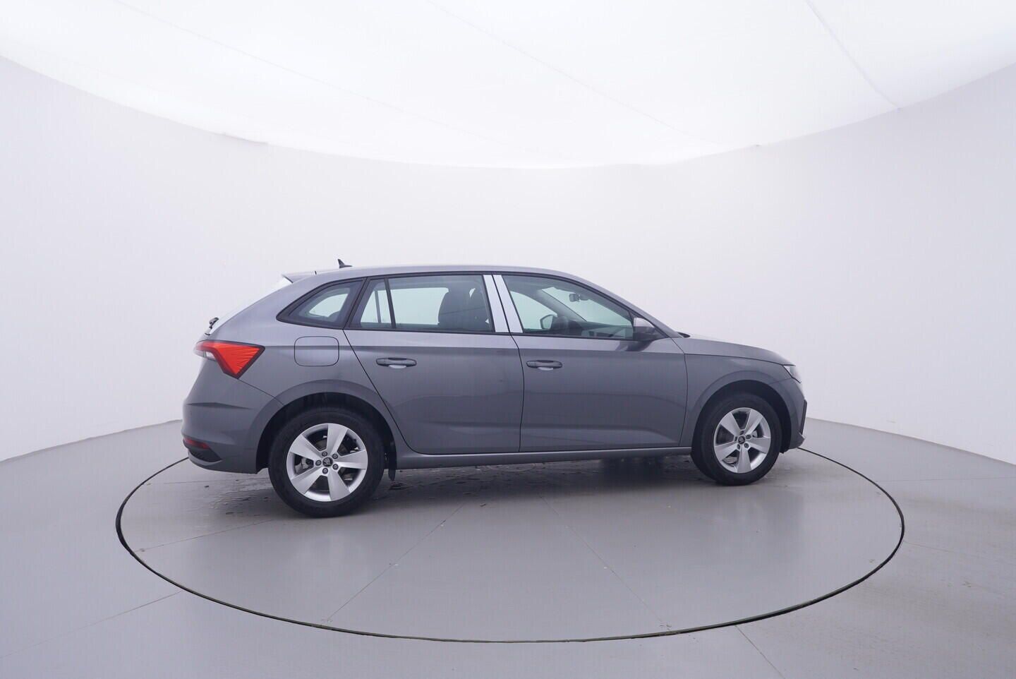 Škoda Scala, Selection 1,0 TSI 70 kW - fotka 6