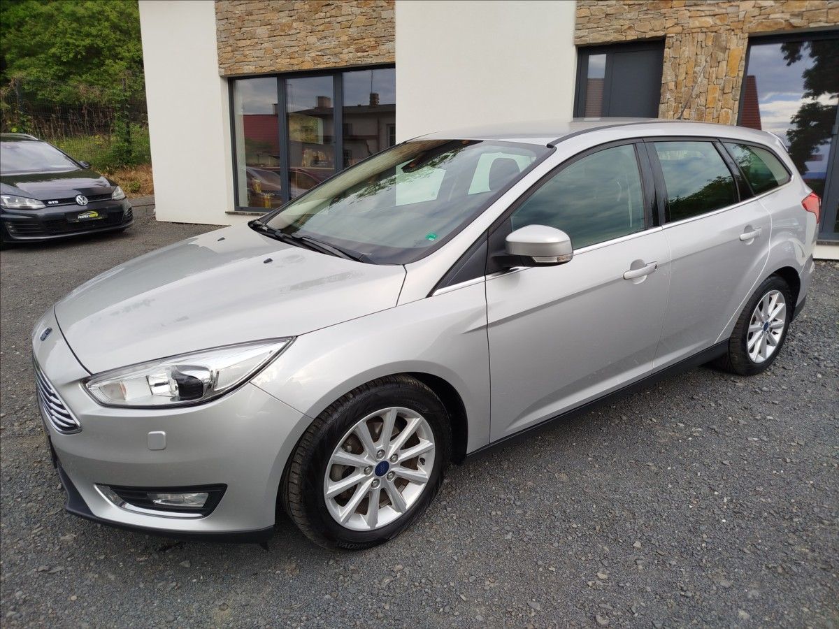 Ford Focus, 1,5 TDCi 88kW, TITANIUM - fotka 2
