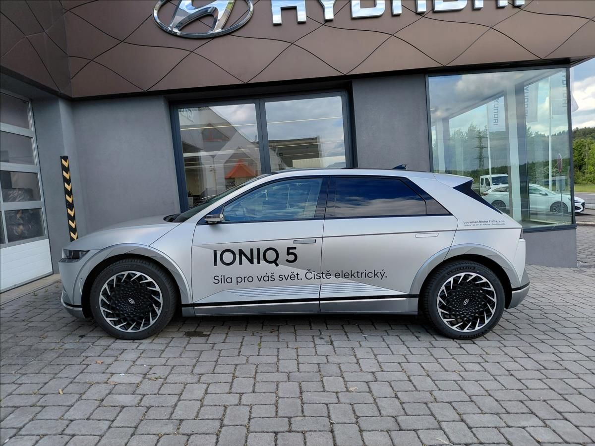 Hyundai IONIQ 5, 77 kWh Style Premium Panorama - fotka 4