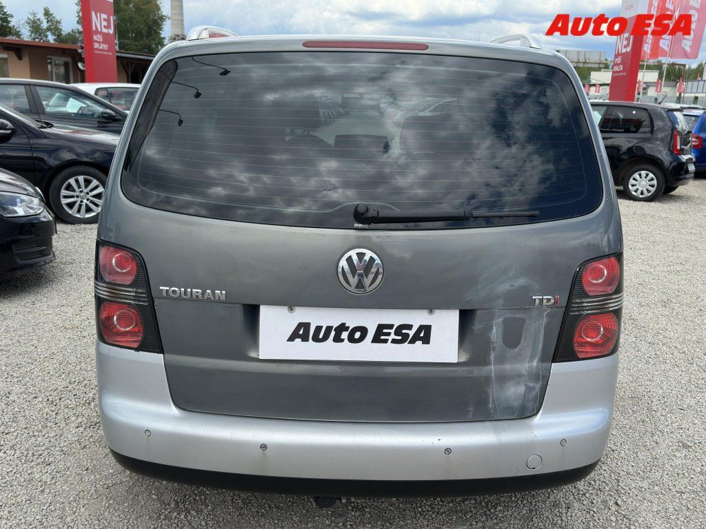 Volkswagen Touran, 2.0 TDi - fotka 5
