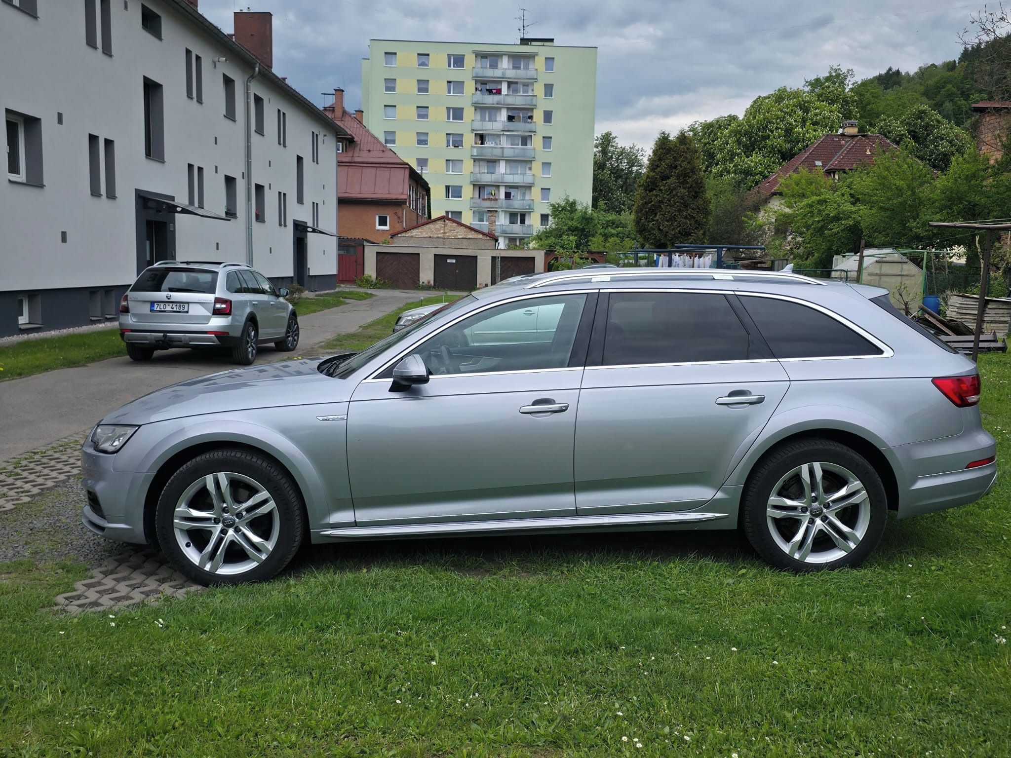 Audi A4 allroad, 2.0 TDI - fotka 5