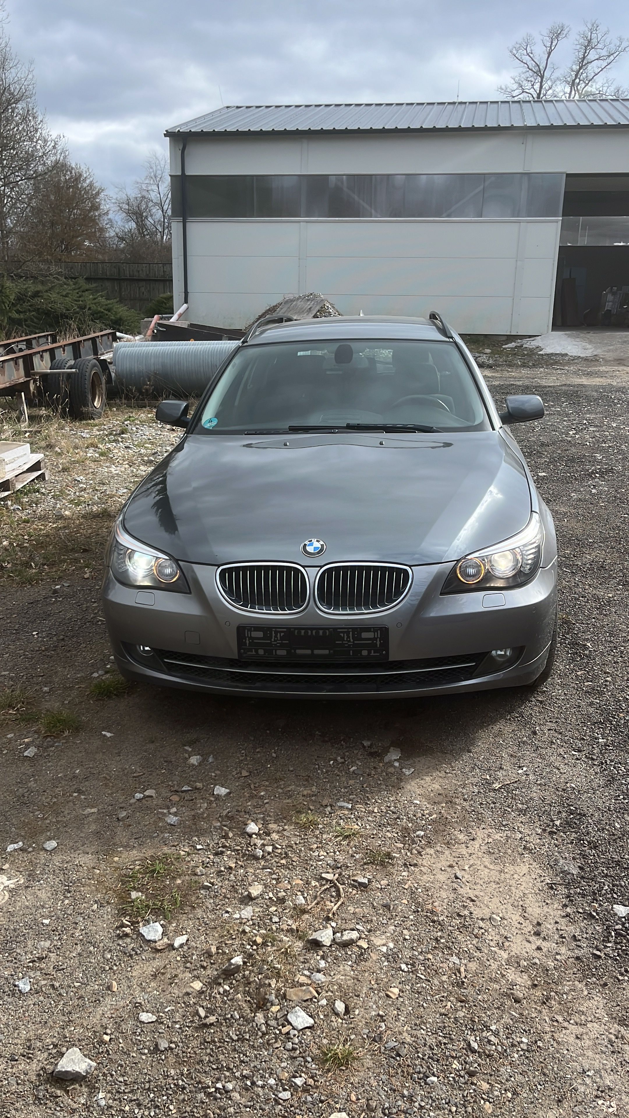 BMW Řada 5, 525ix E61