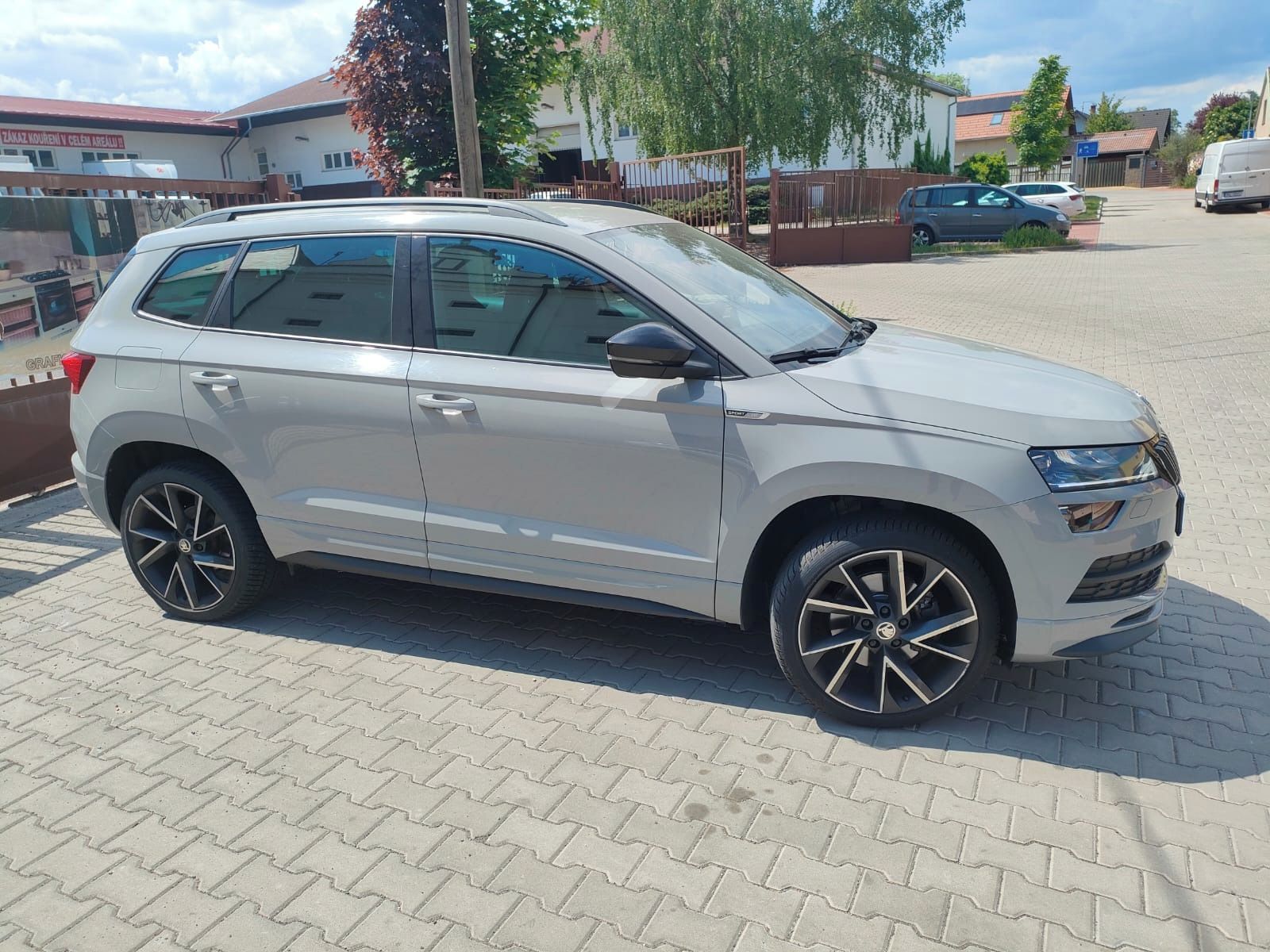 Škoda Karoq, Škoda Karoq Sportline 1.5 TSI - fotka 2