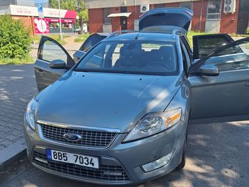 Prodám vozidlo Ford v dobrem s
