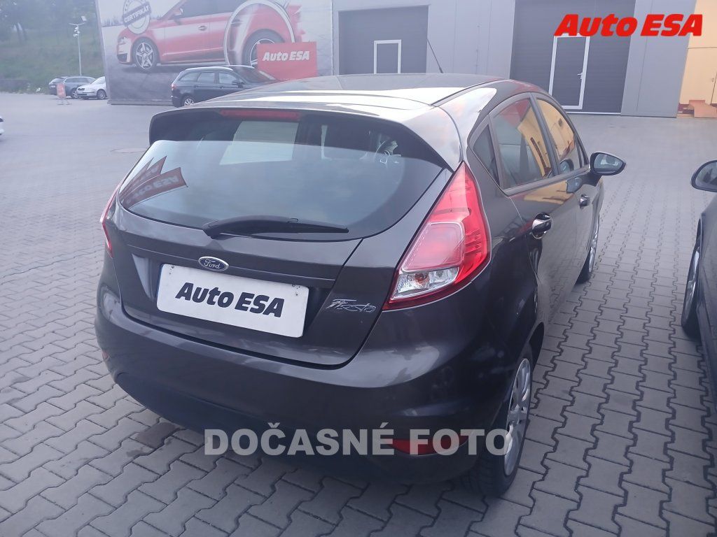 Ford Fiesta, 1.2i,ČR - fotka 2