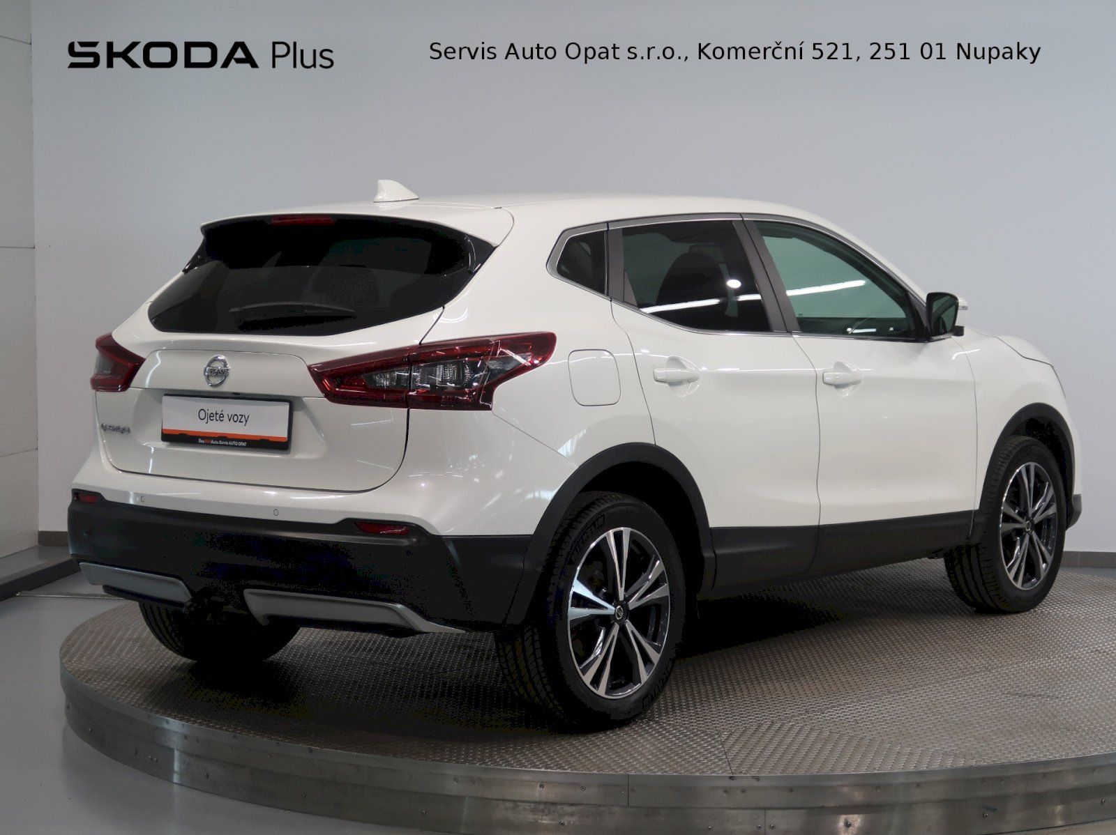 Nissan Qashqai, 1.3DiG-T 103KW TAŽNÉ 360*CAMER - fotka 2