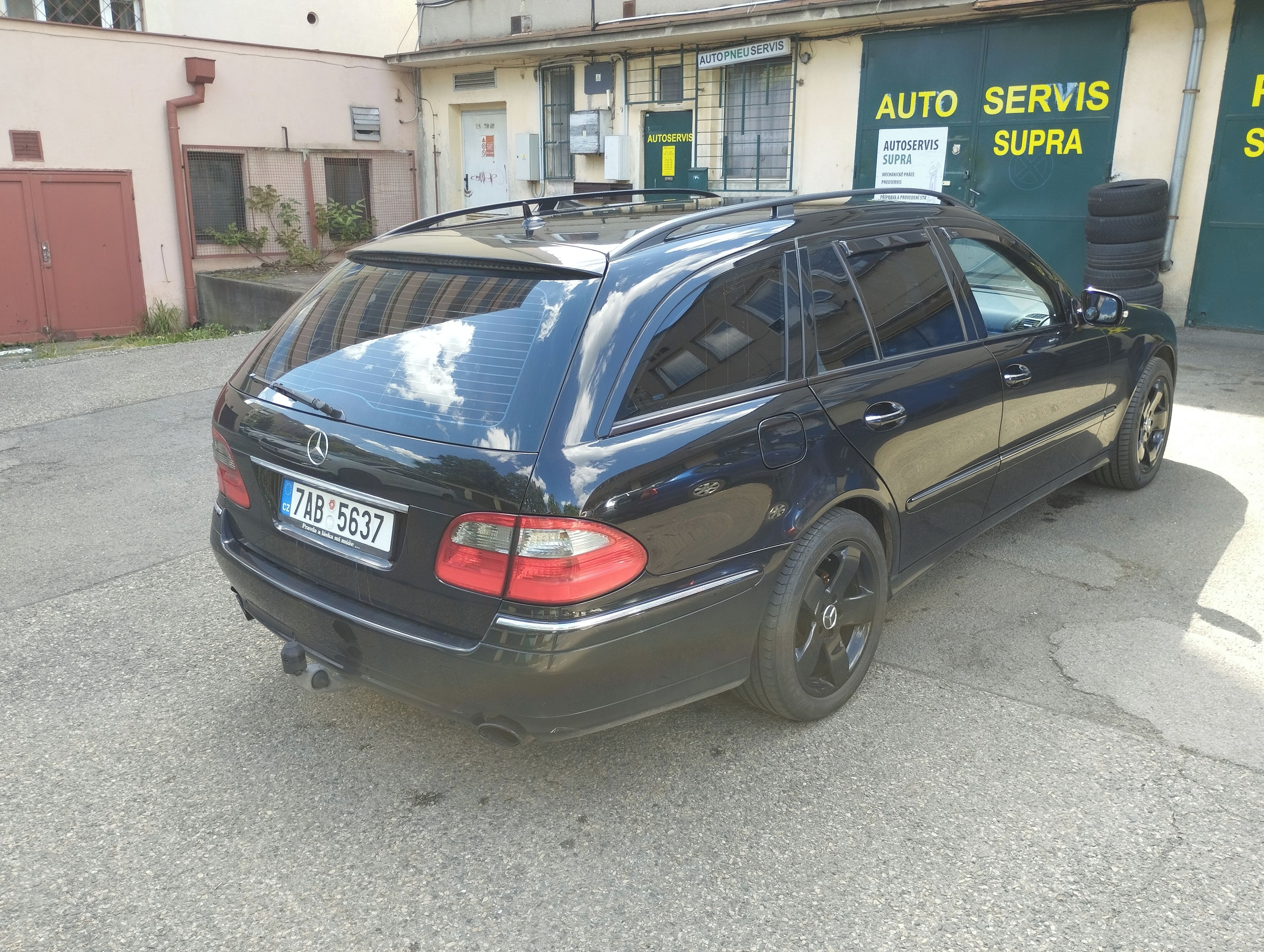 Mercedes-Benz Třídy E, E320CDi Avantgarde+výbava - fotka 3
