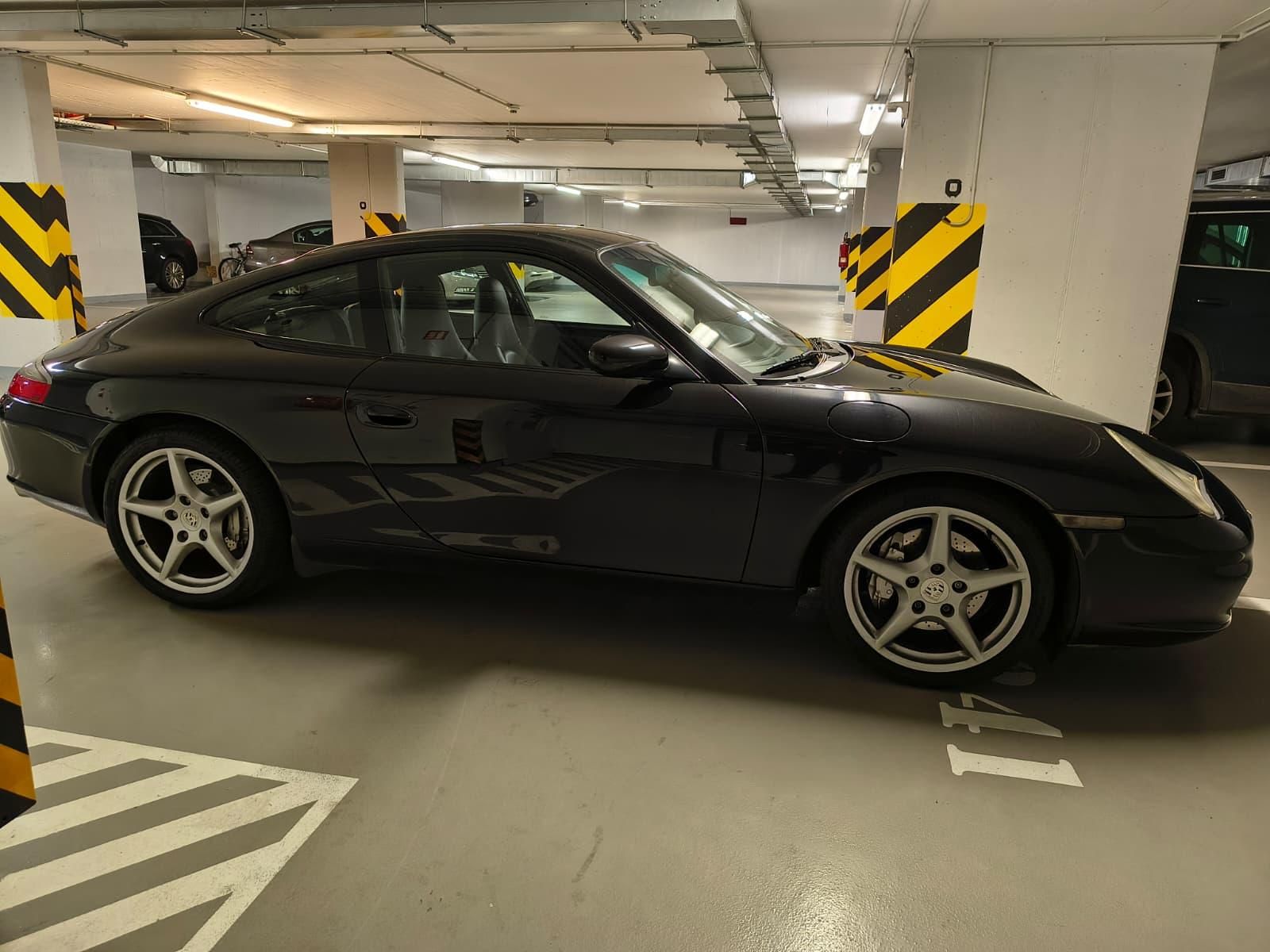 Porsche 911, CARRERA 4 - fotka 4