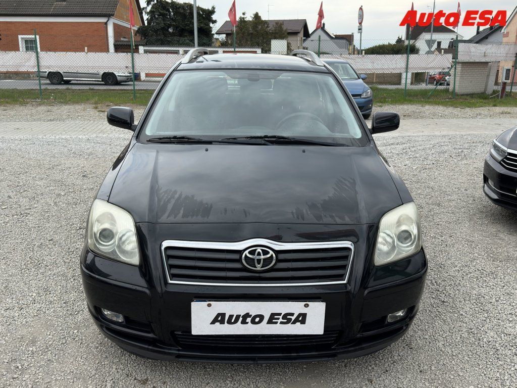 Toyota Avensis, 1.8i,AC,TZ - fotka 2