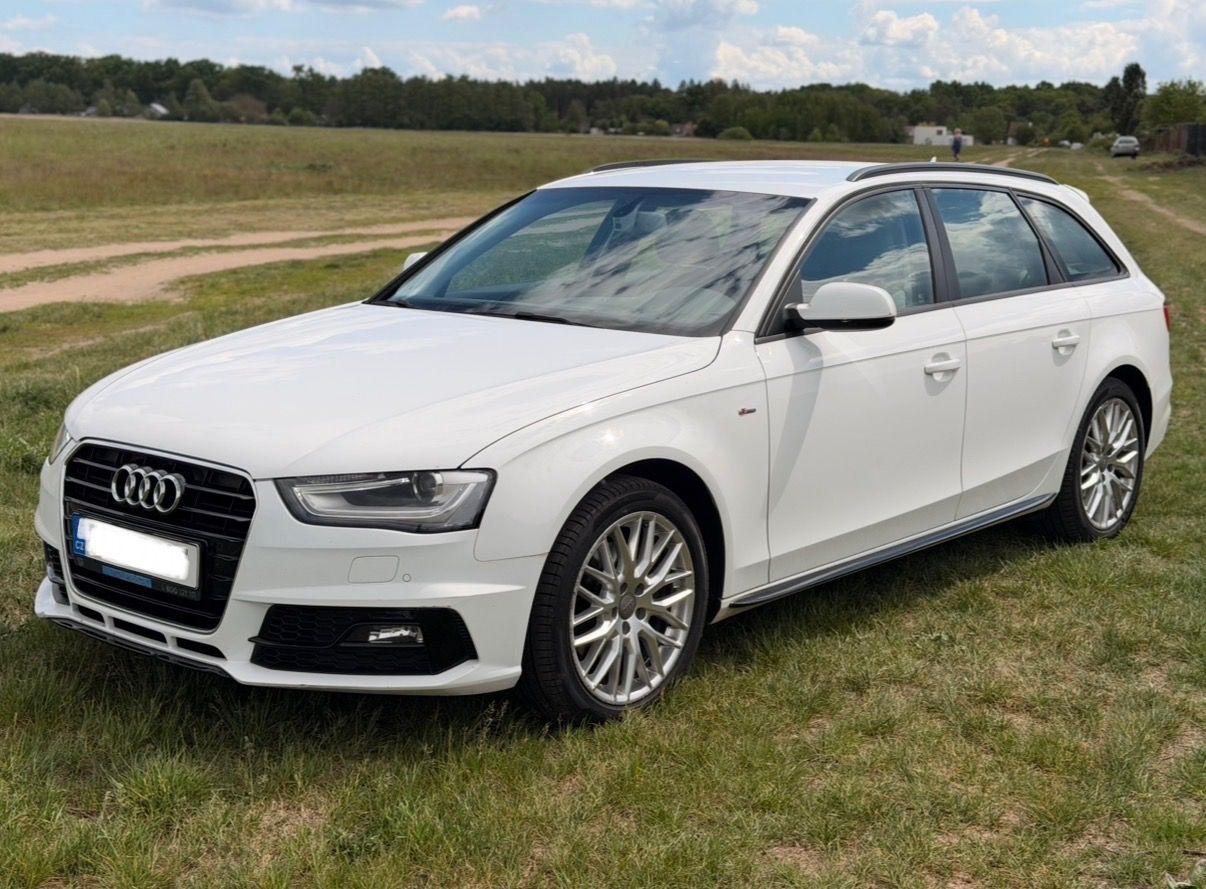 Audi A4 Avant, Audi A4 Avant S - Line