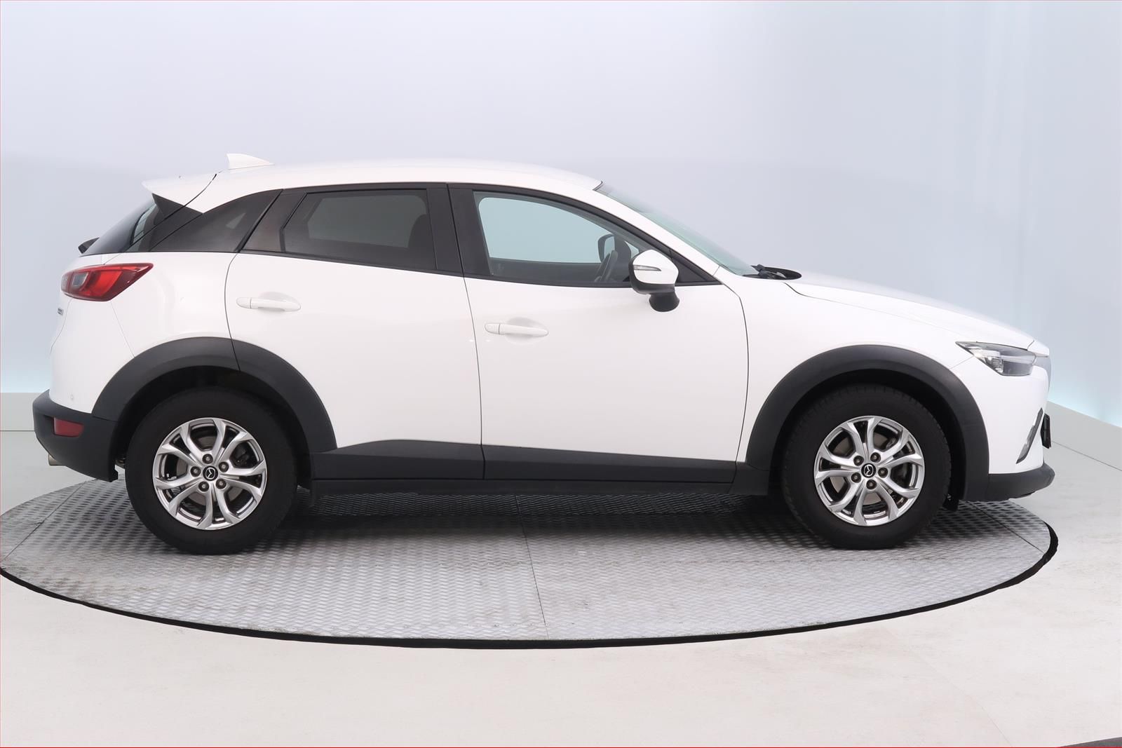Mazda CX-3, 2.0 Skyactiv-G, Automat, Navi - fotka 6