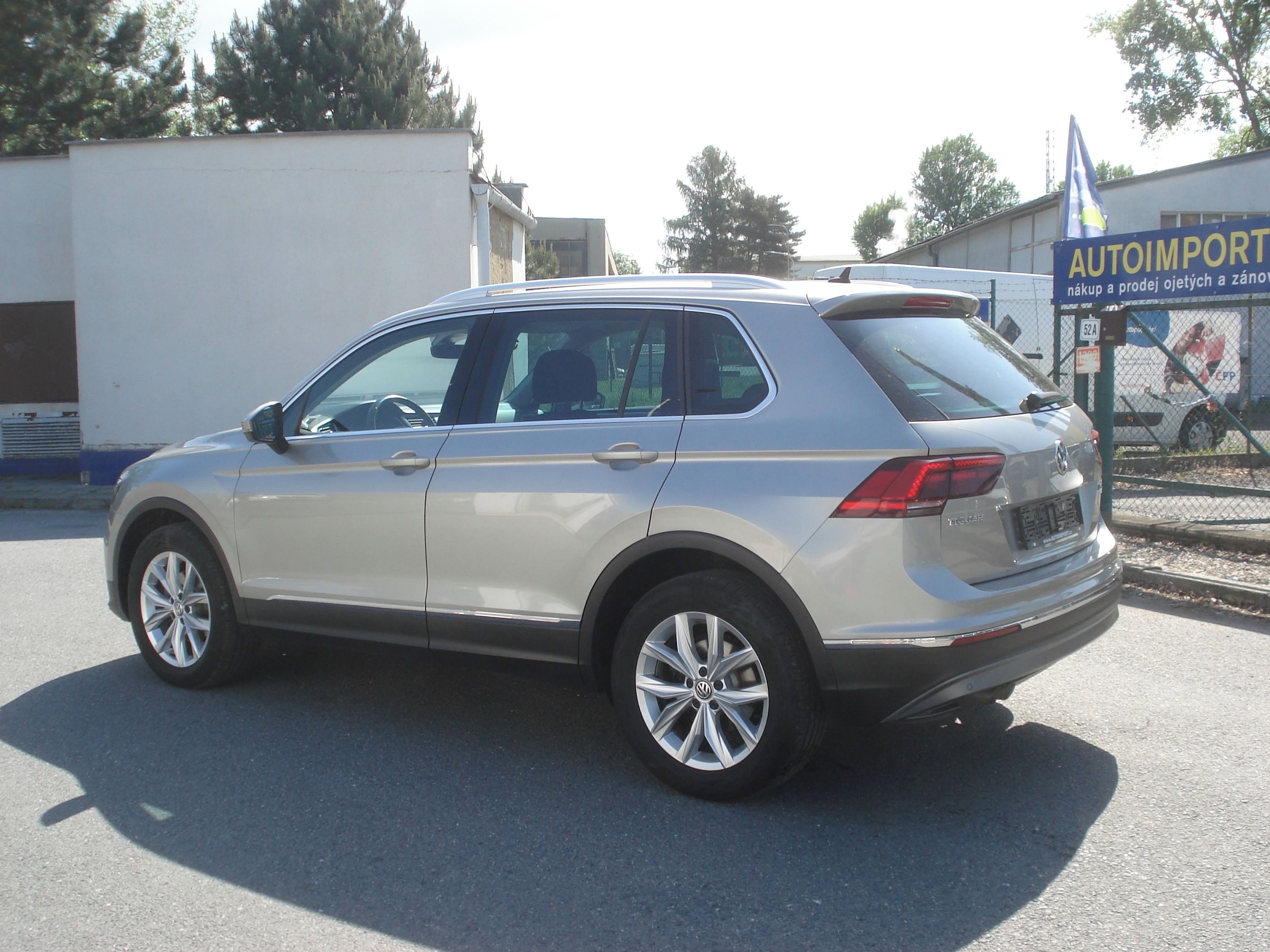 Volkswagen Tiguan, 2.0 TDi DSG 4x4 HIGHLINE - fotka 3