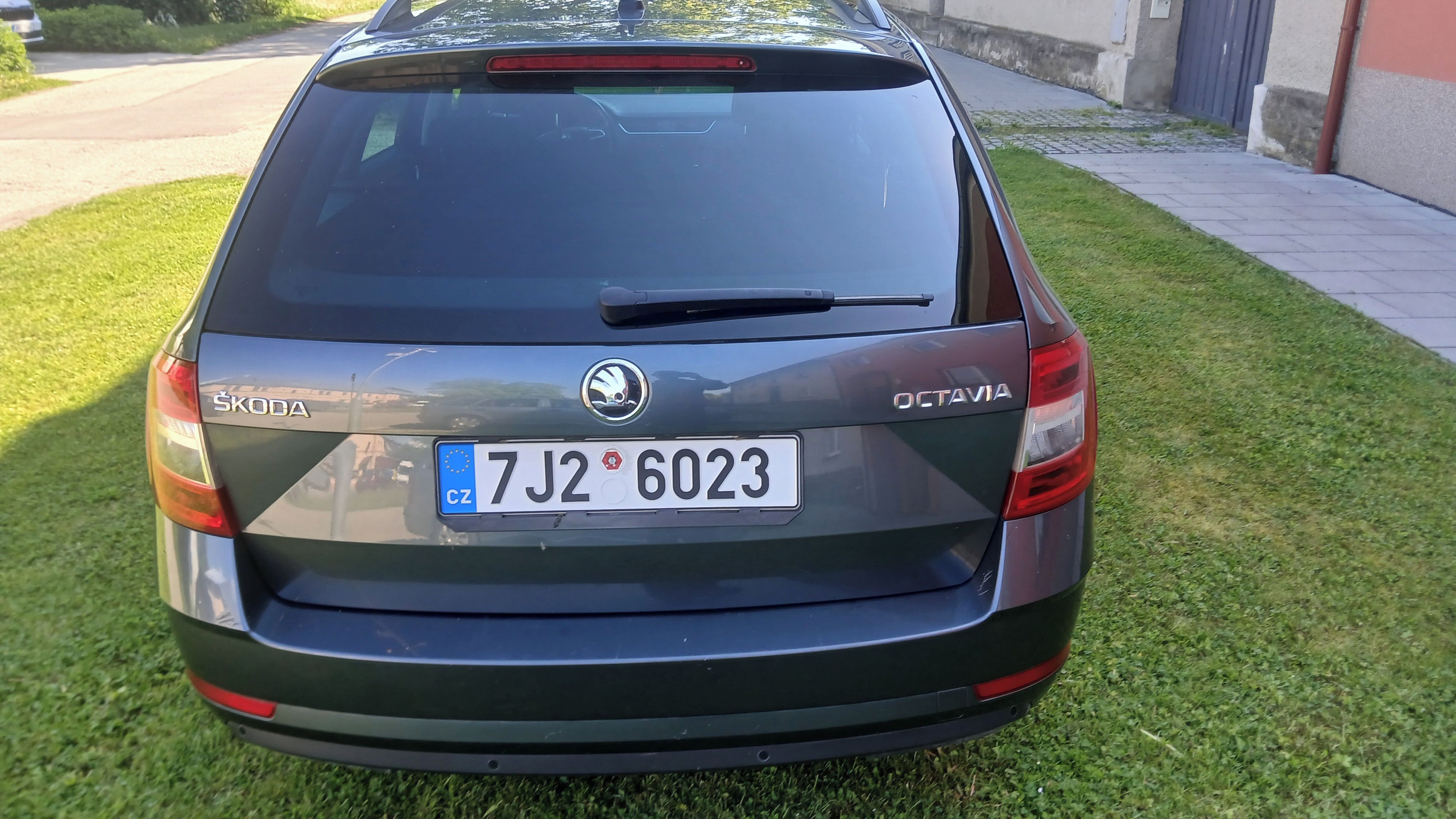 Škoda Octavia, Skoda octavia com 2020 .110kw - fotka 5