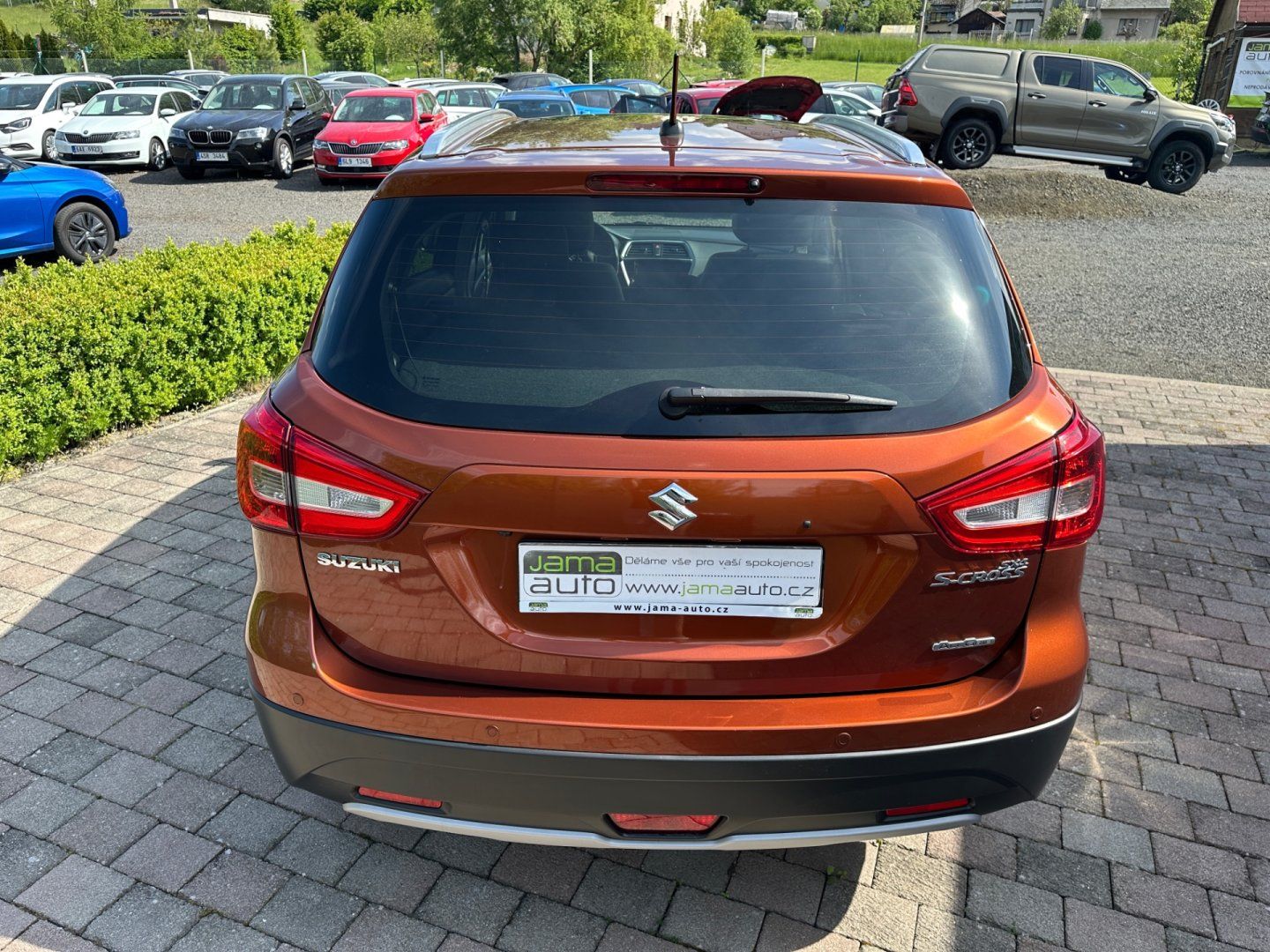 Suzuki SX4 S-Cross, 1.4T 103kW AT ELEGANCE TAŽNÉ - fotka 6