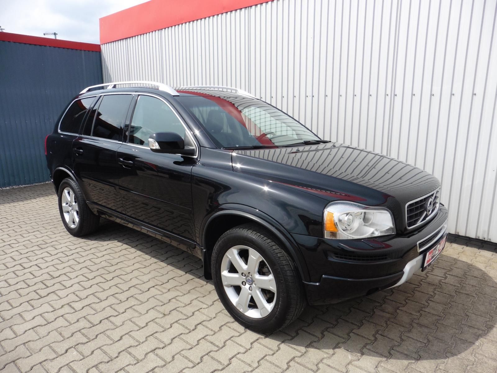 Volvo XC90, 2.4 D5 Summum AWD A/T ... - fotka 2