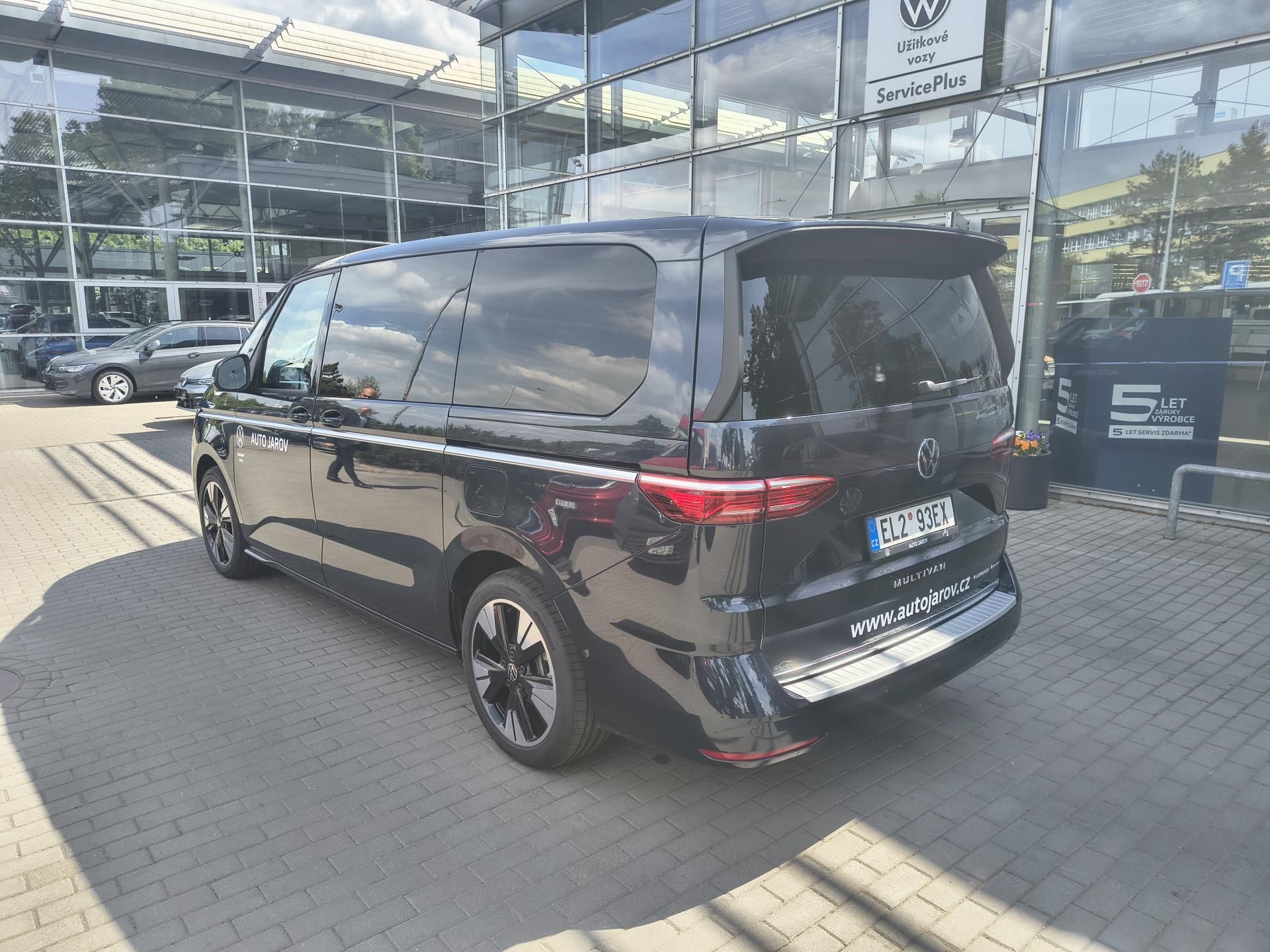 Volkswagen Transporter, Akční Multivan Long Style 1,5T - fotka 2