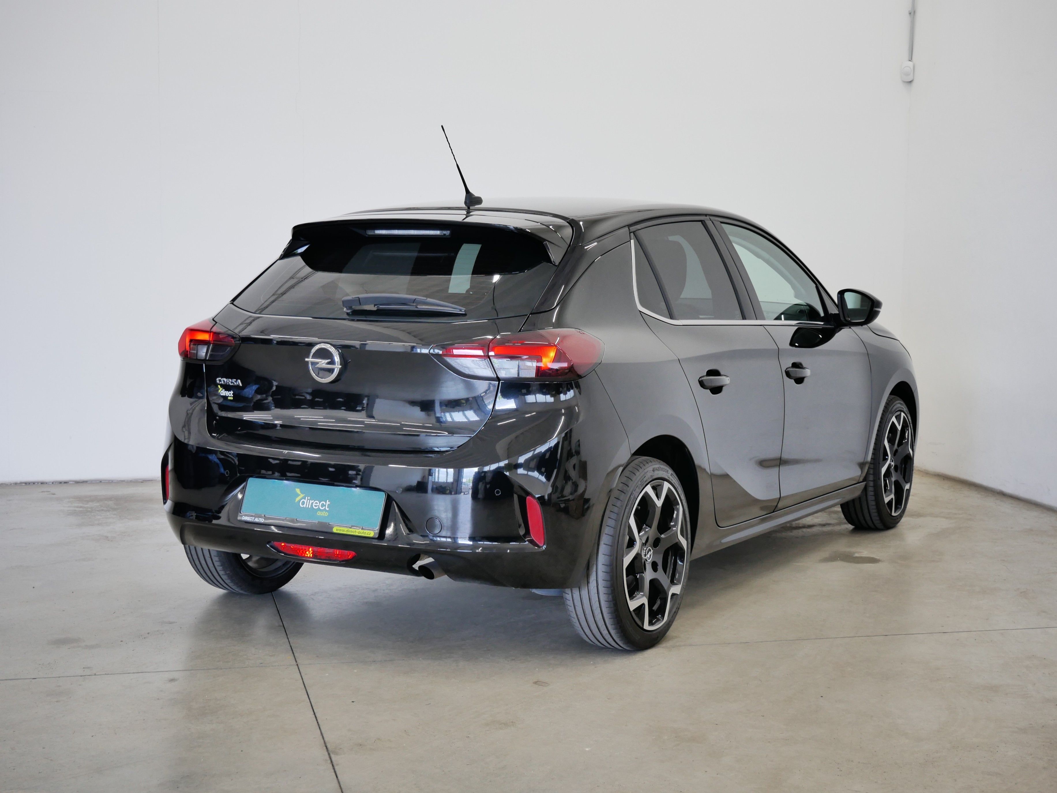 Opel Corsa, 1.2 i 74 kW Sportline - fotka 2