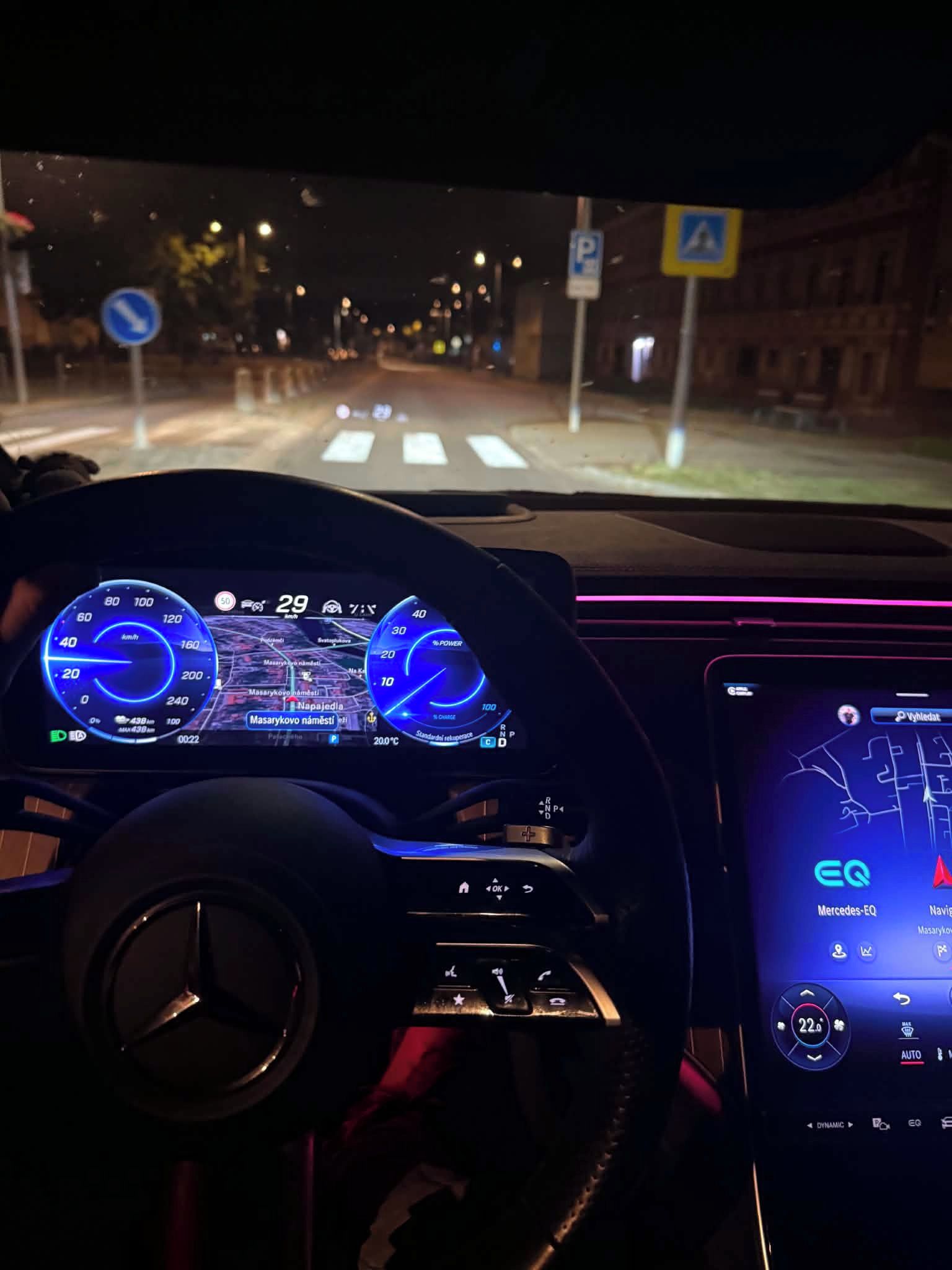 Mercedes-Benz EQE, 350+ AMG Premium+, Burm., Pano - fotka 6