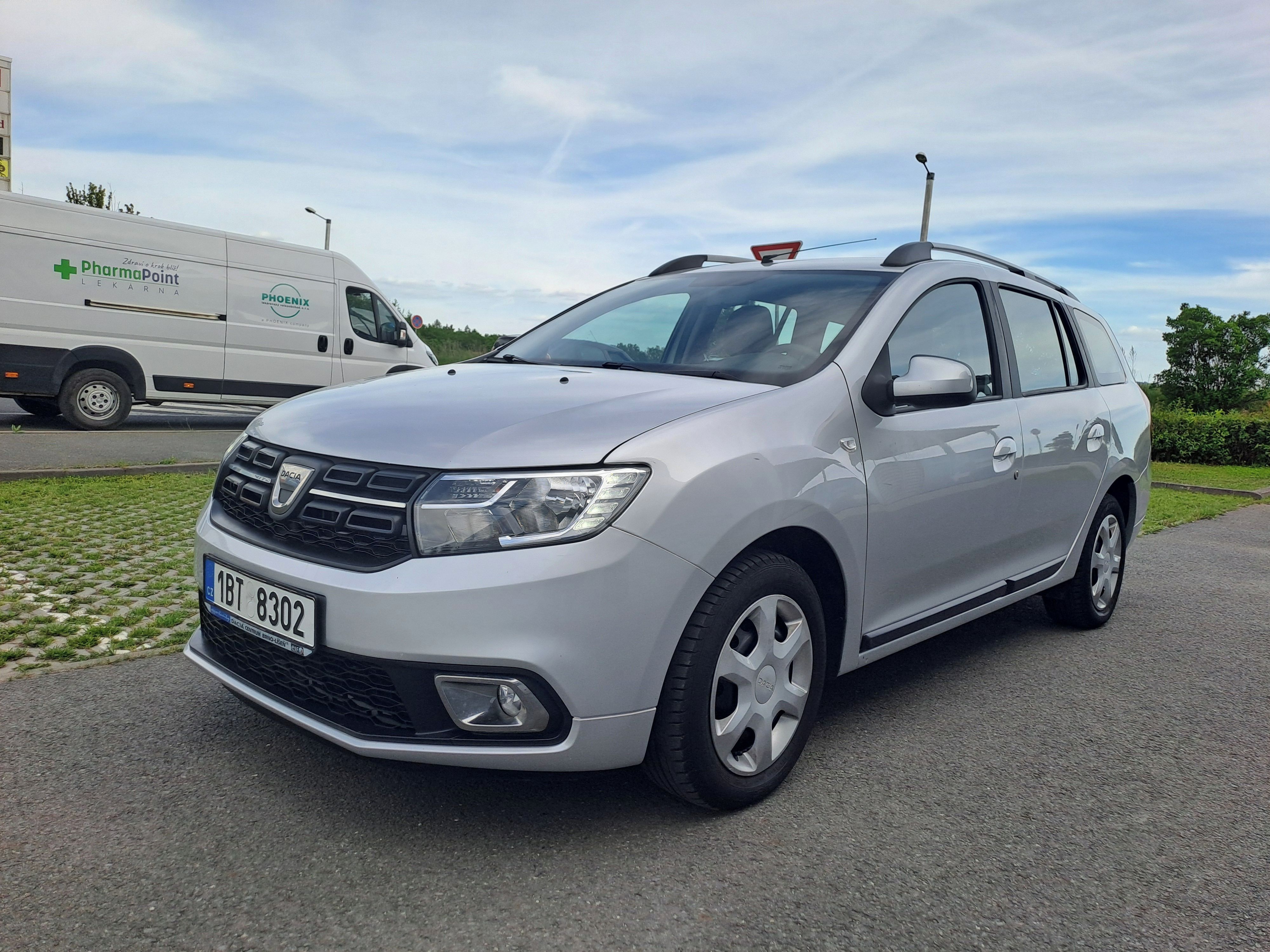 Dacia Logan, 1.0SCE MCV 1.MAJ + ZIMNÍ KOLA - fotka 3