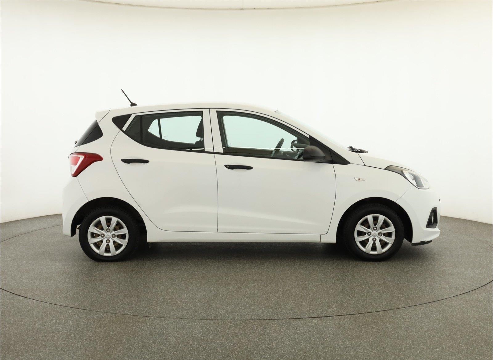 Hyundai i10, 1.0, Serv.kniha - fotka 6