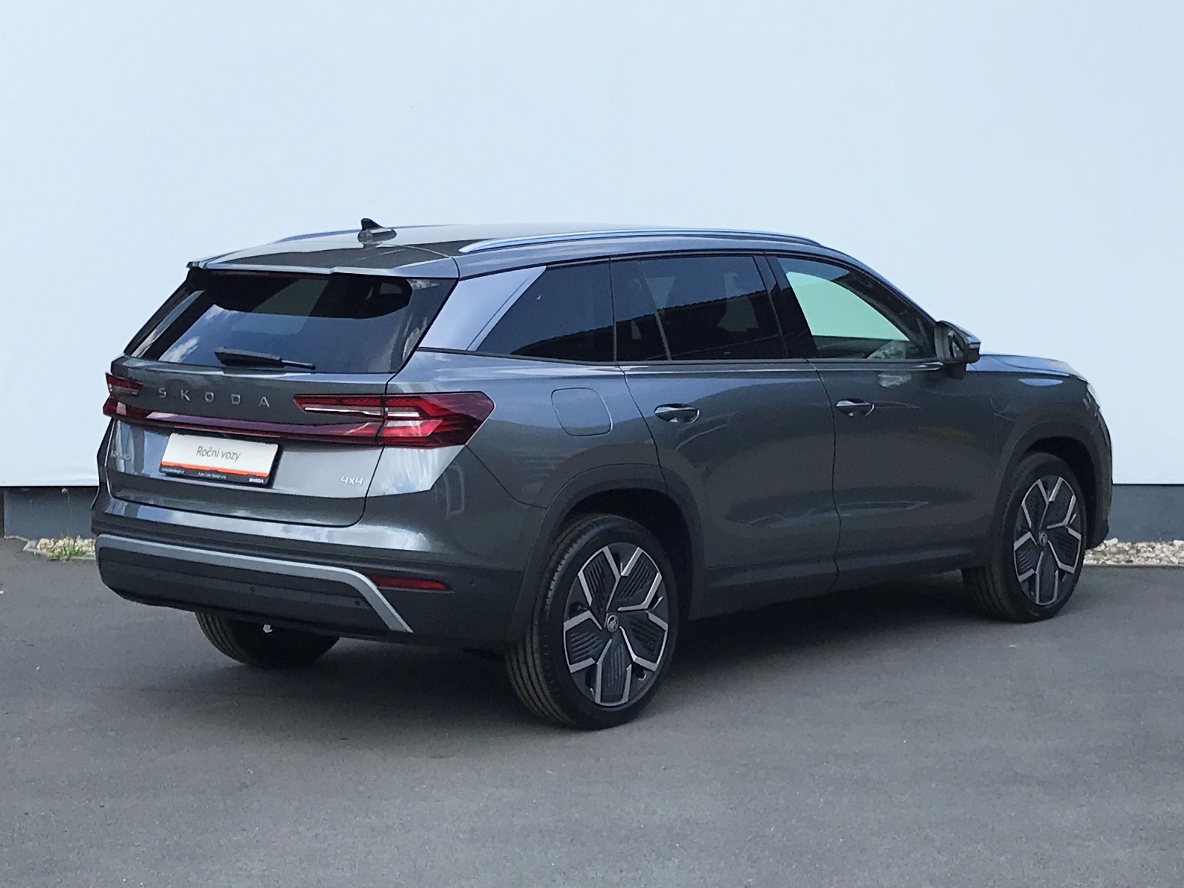 Škoda Kodiaq, 142kW 4x4 Exclus.+TAŽNÉ+NEZTOP - fotka 2