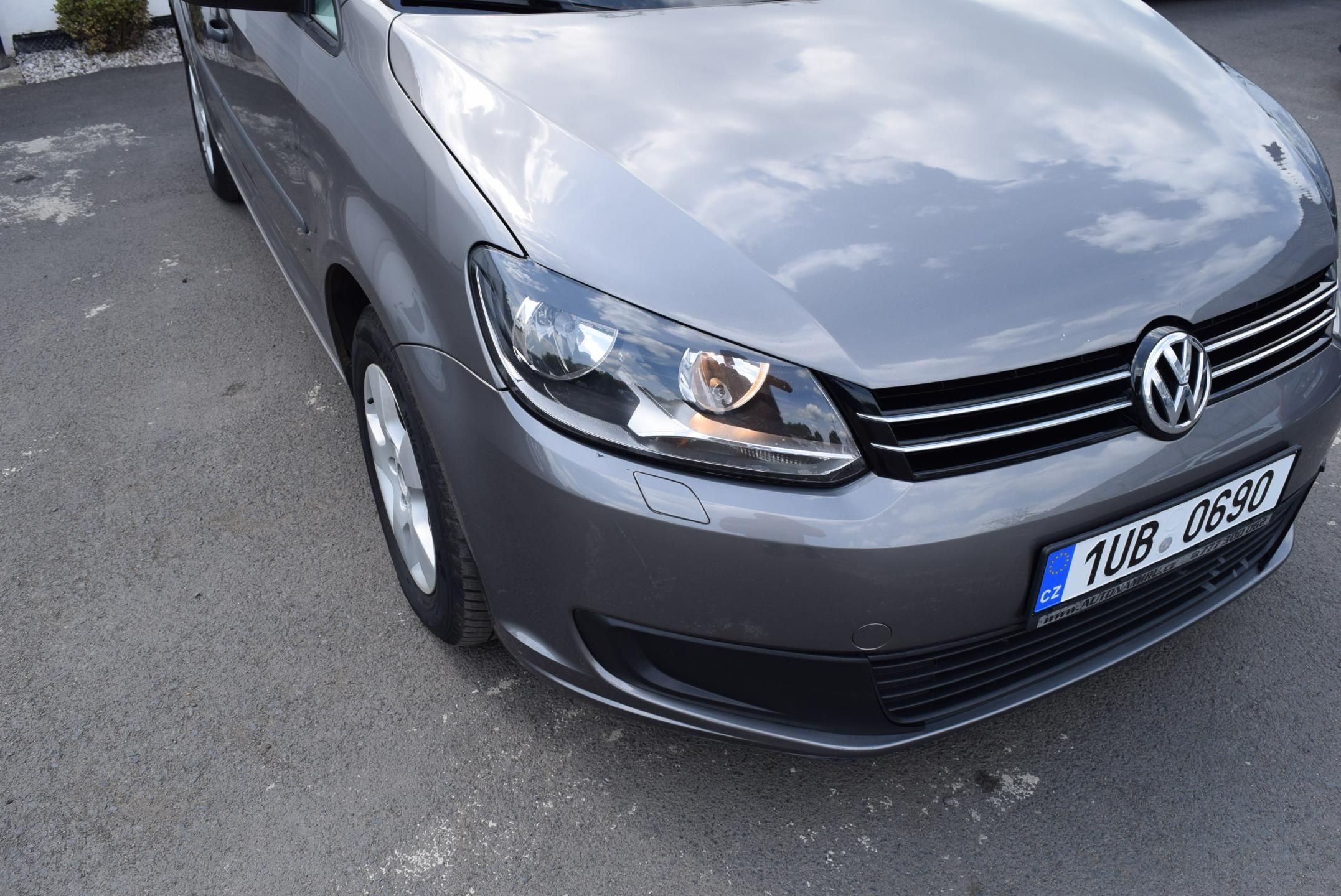 Volkswagen Touran, 1.6TDI 77kw TRENDLINE BMT NAV - fotka 4