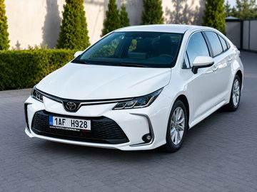 ČR 1m záruka! výbava! 8.900km!