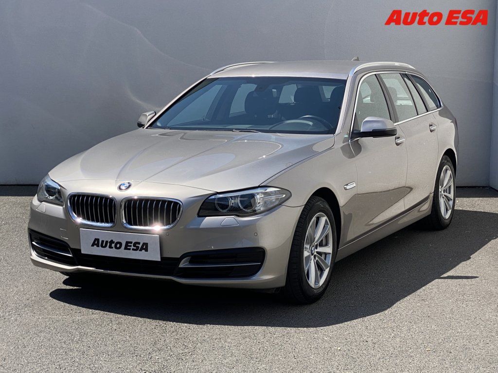 BMW Řada 5, 2.0 D,servis.kniha,LED - fotka 3