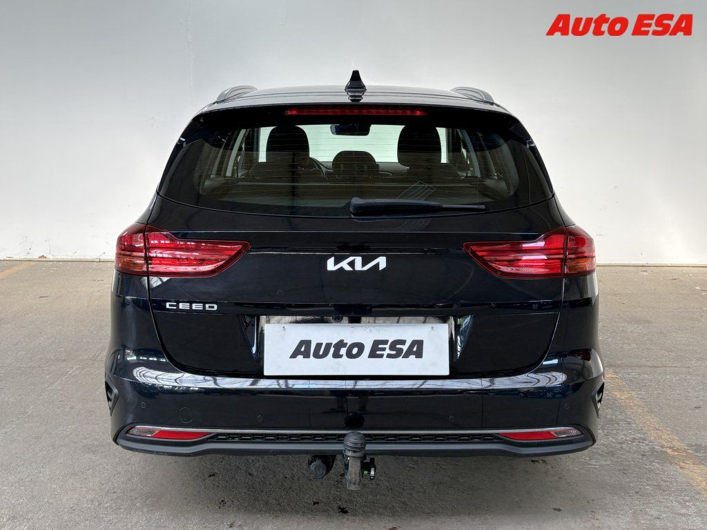Kia Cee´d, 1.5 T-GDi - fotka 5