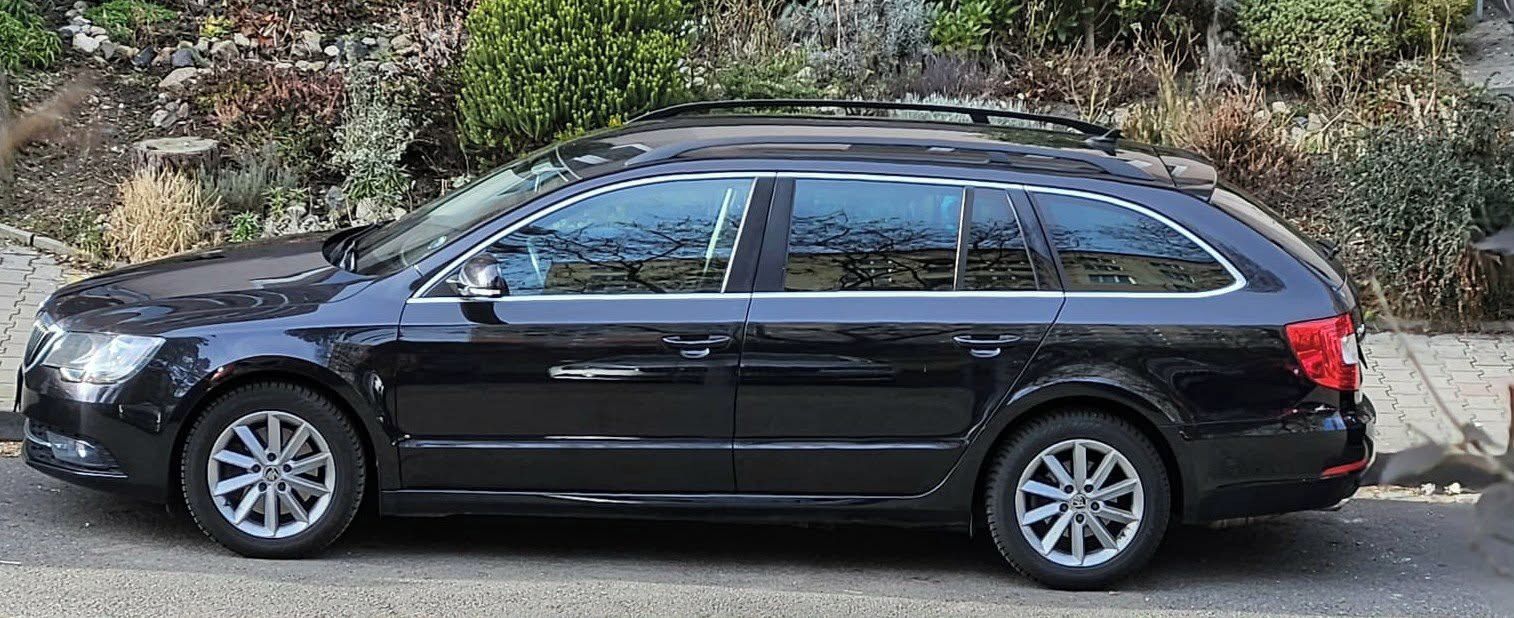 Škoda Superb, Škoda Superb II Combi 2.0 TDI - fotka 2
