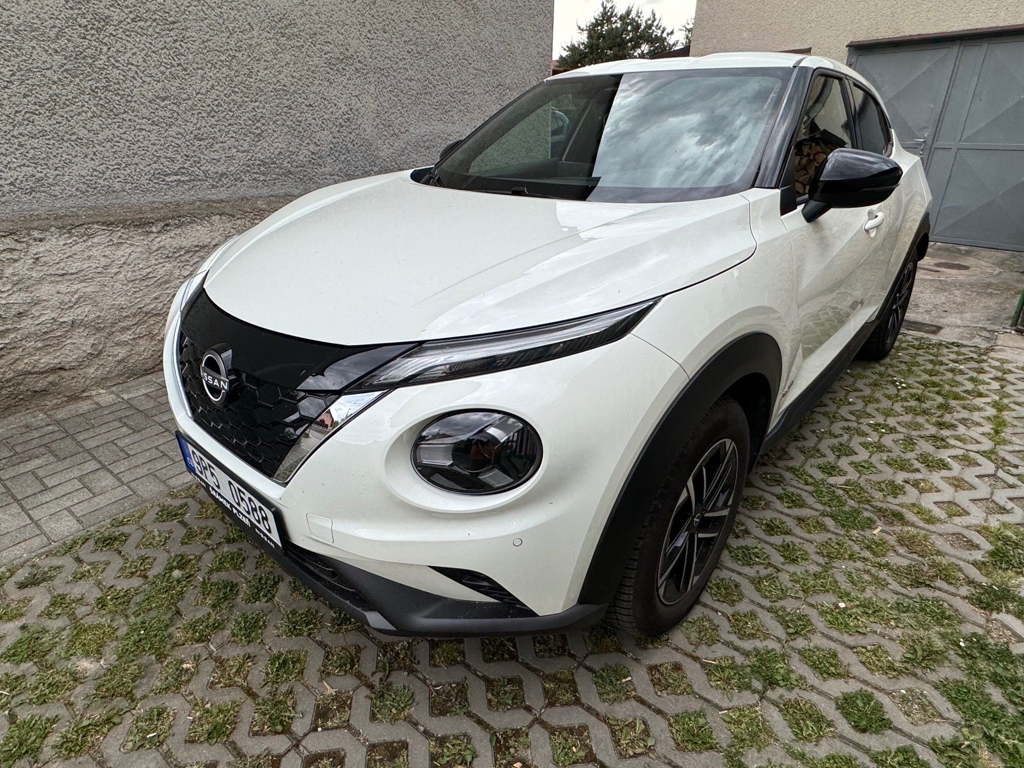 Nissan Juke, 1,6 HEV FL N-Connecta+ - fotka 3