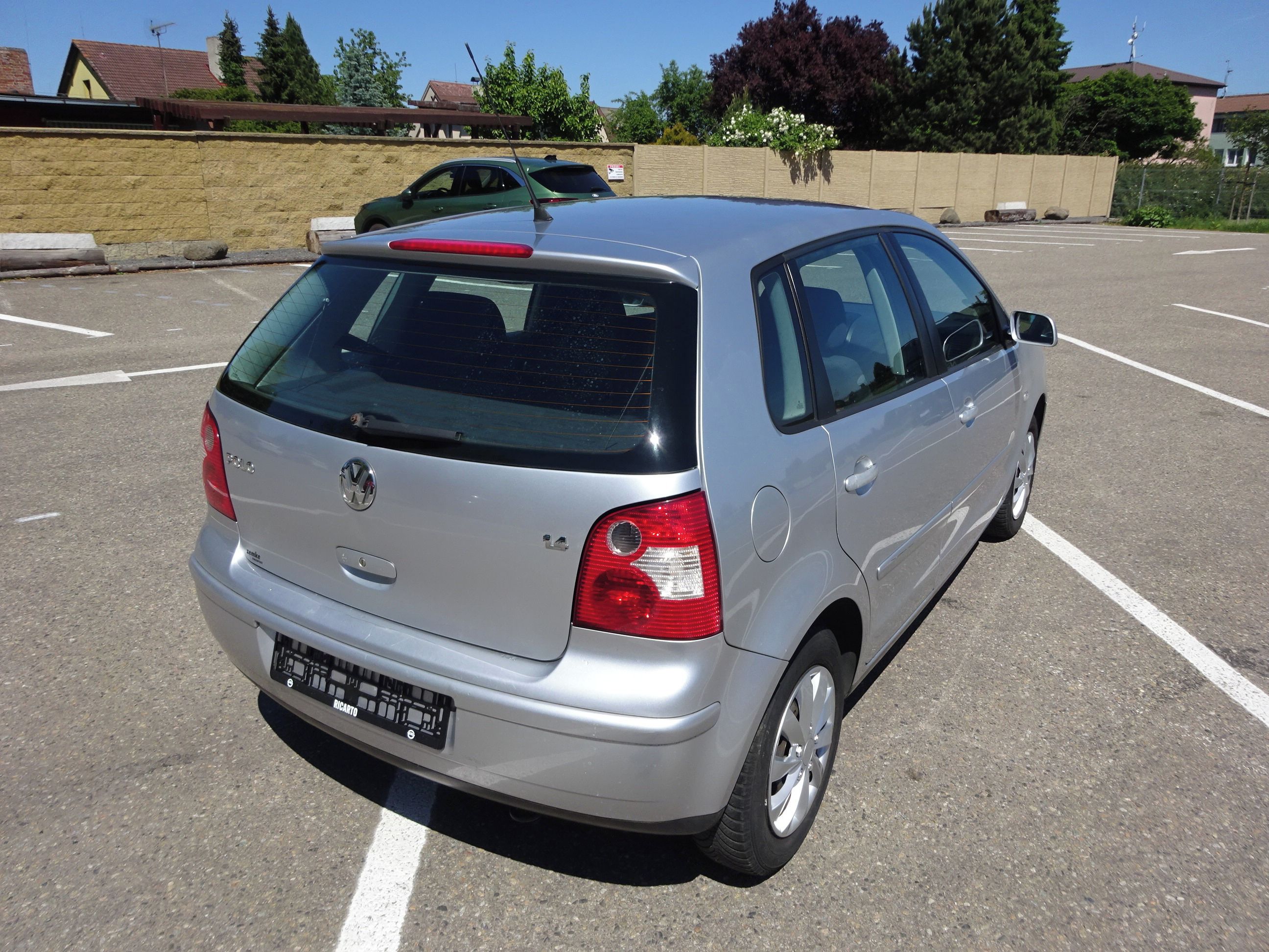 Volkswagen Polo, 1.4i (55 KW) KLIMA - fotka 4