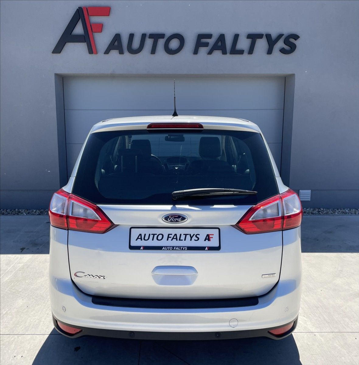 Ford Grand C-MAX, 1,6 i 110KW TITANIUM 7.MÍST - fotka 4