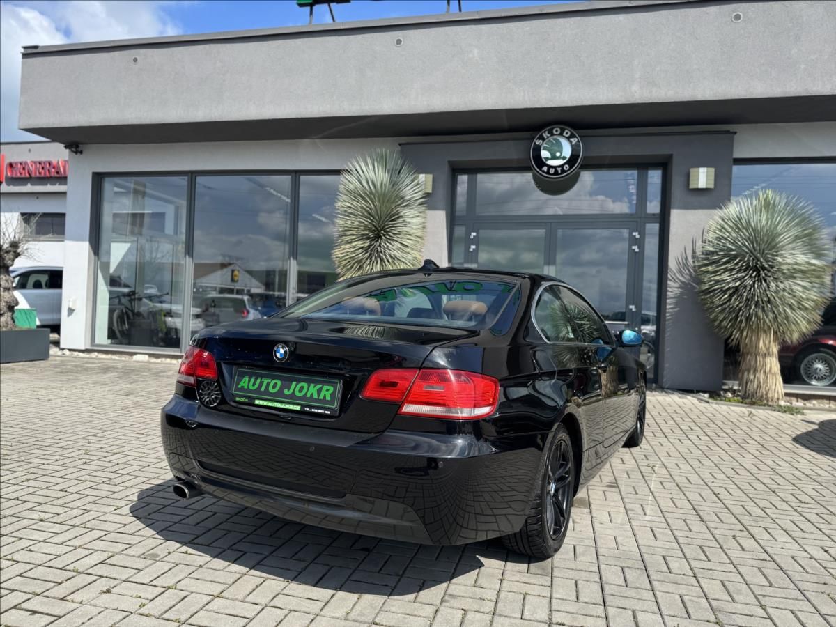 BMW Řada 3, E92 320d 130kW  NAVI KŮŽE BI-X - fotka 5