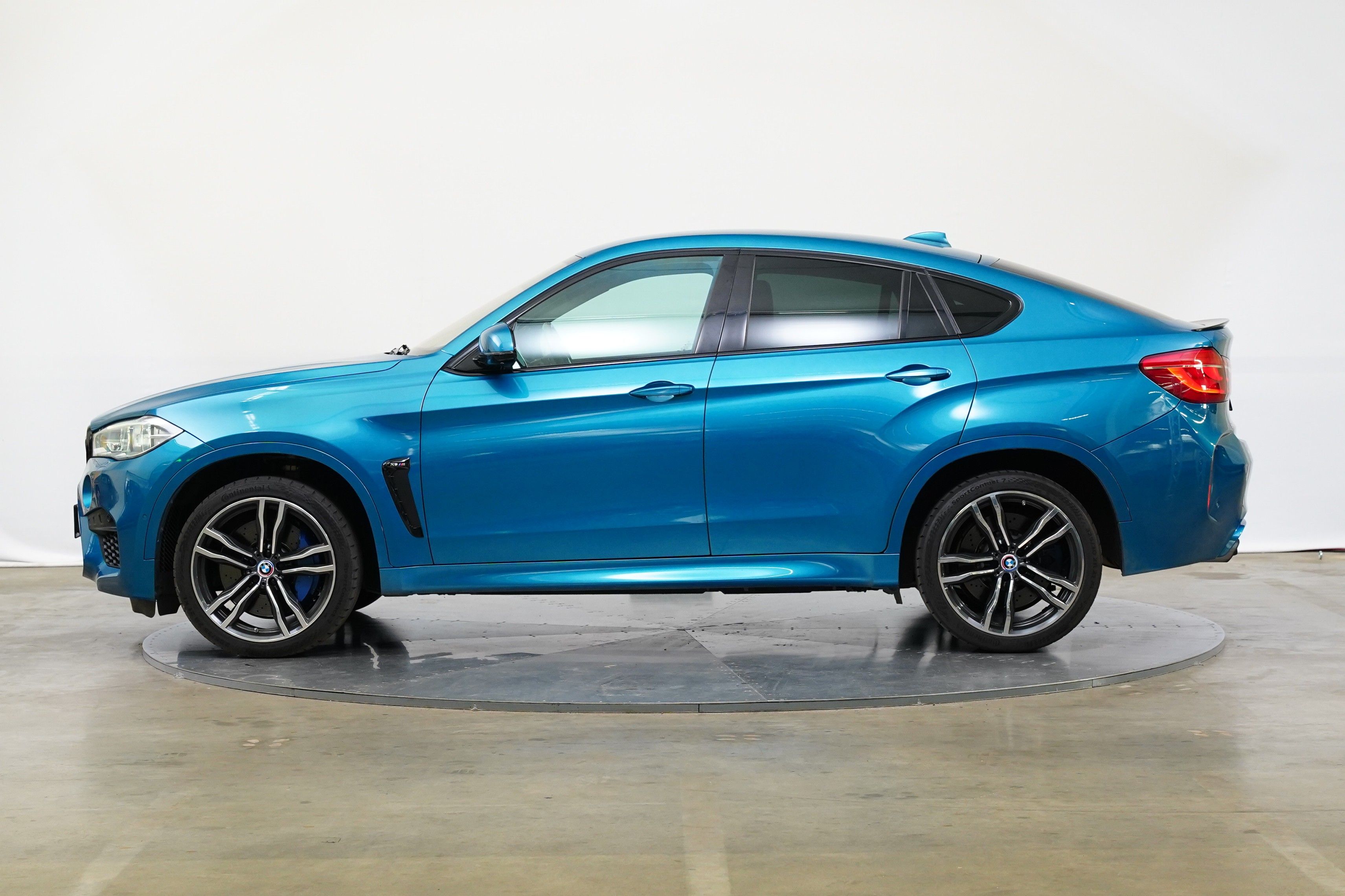 BMW X6, M 4.4 V8 TwinTurbo 423 kW - fotka 3