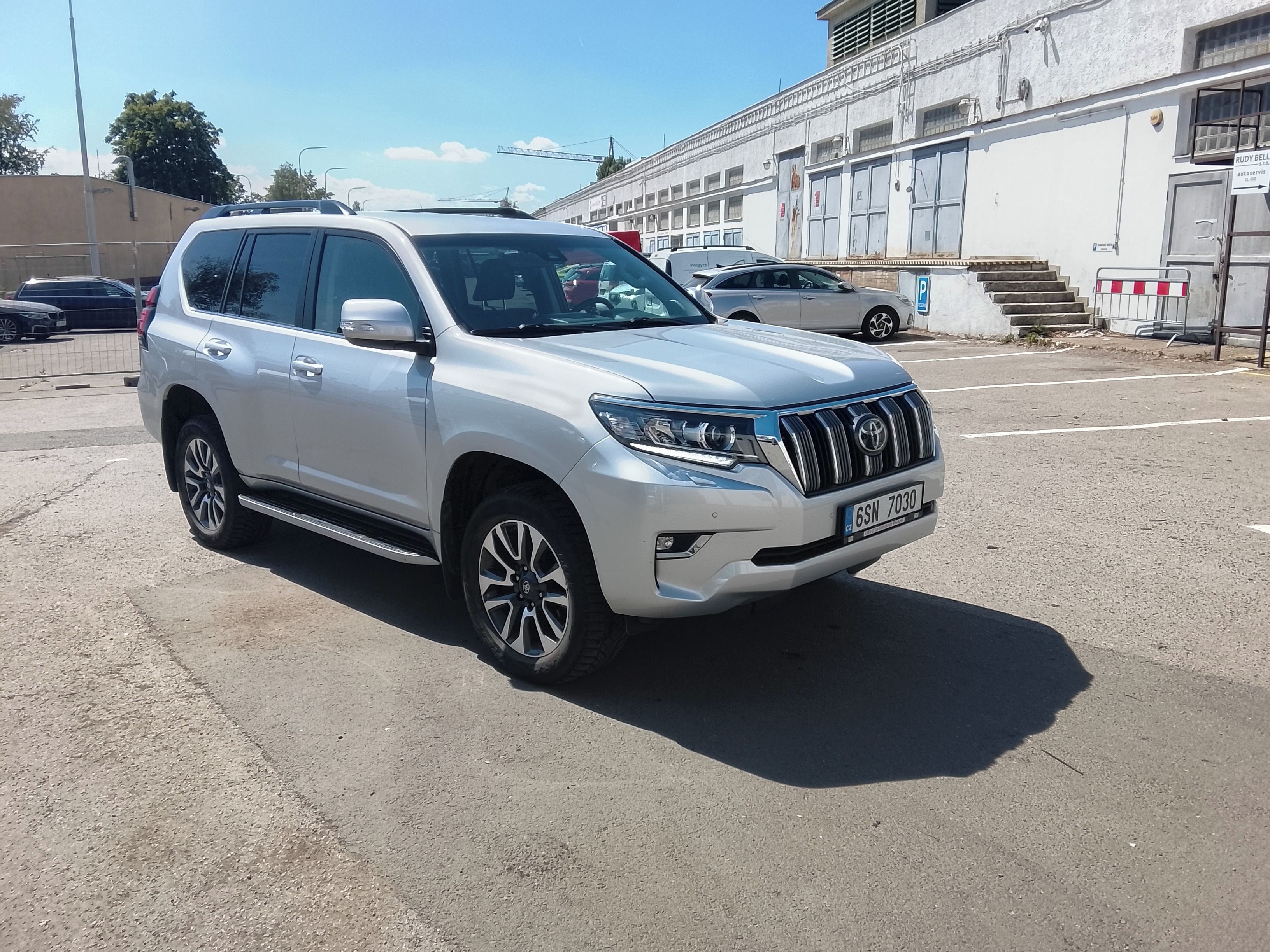 Toyota Land Cruiser, 2,8 D-4D - fotka 2