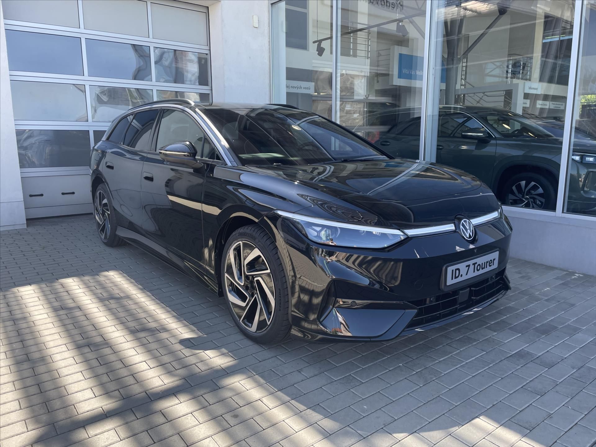 Volkswagen ID.7 Tourer, 86kW, 210kW  Pro S People - fotka 3