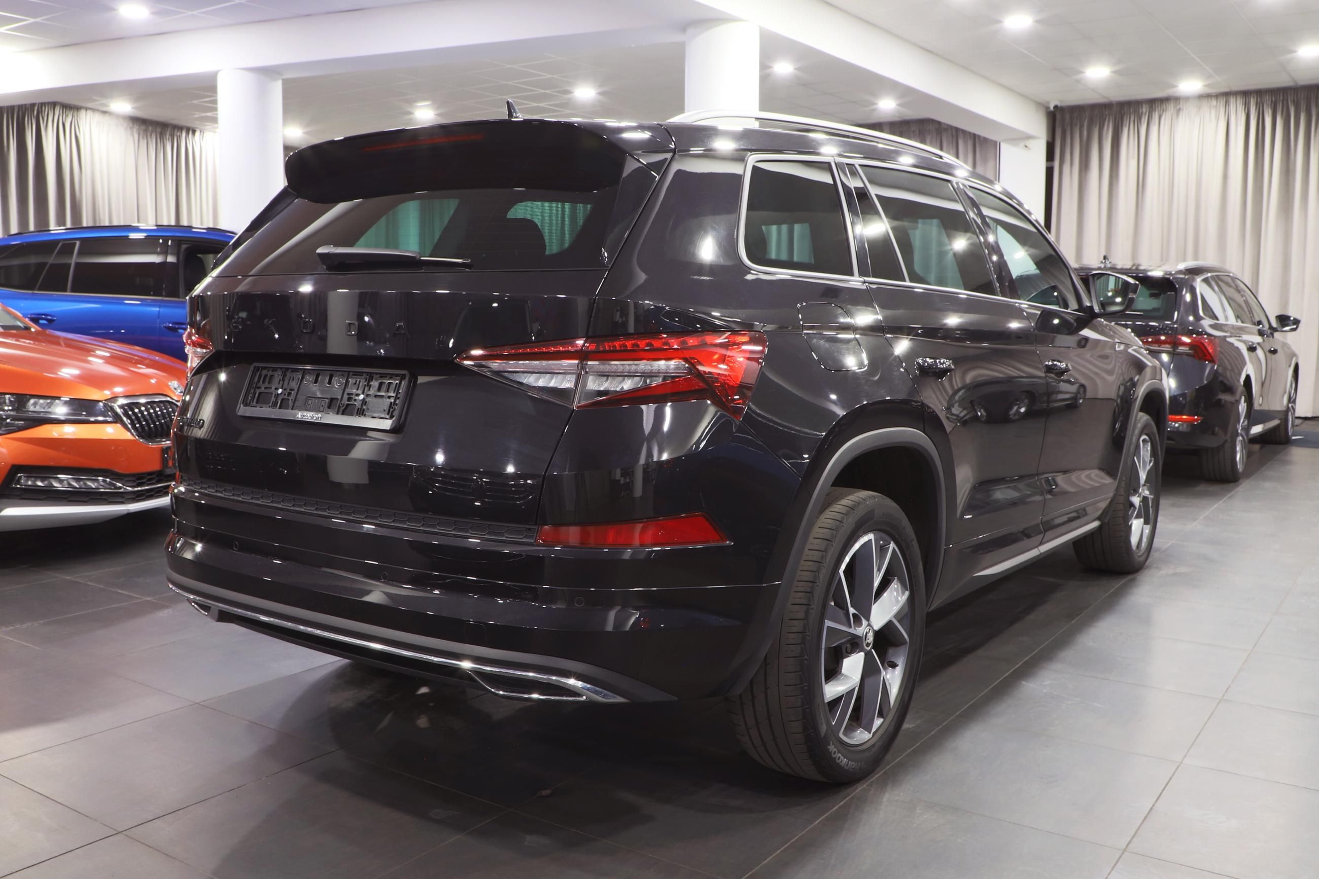 Škoda Kodiaq, TDI 110kW DSG Sportline / ALU - fotka 3