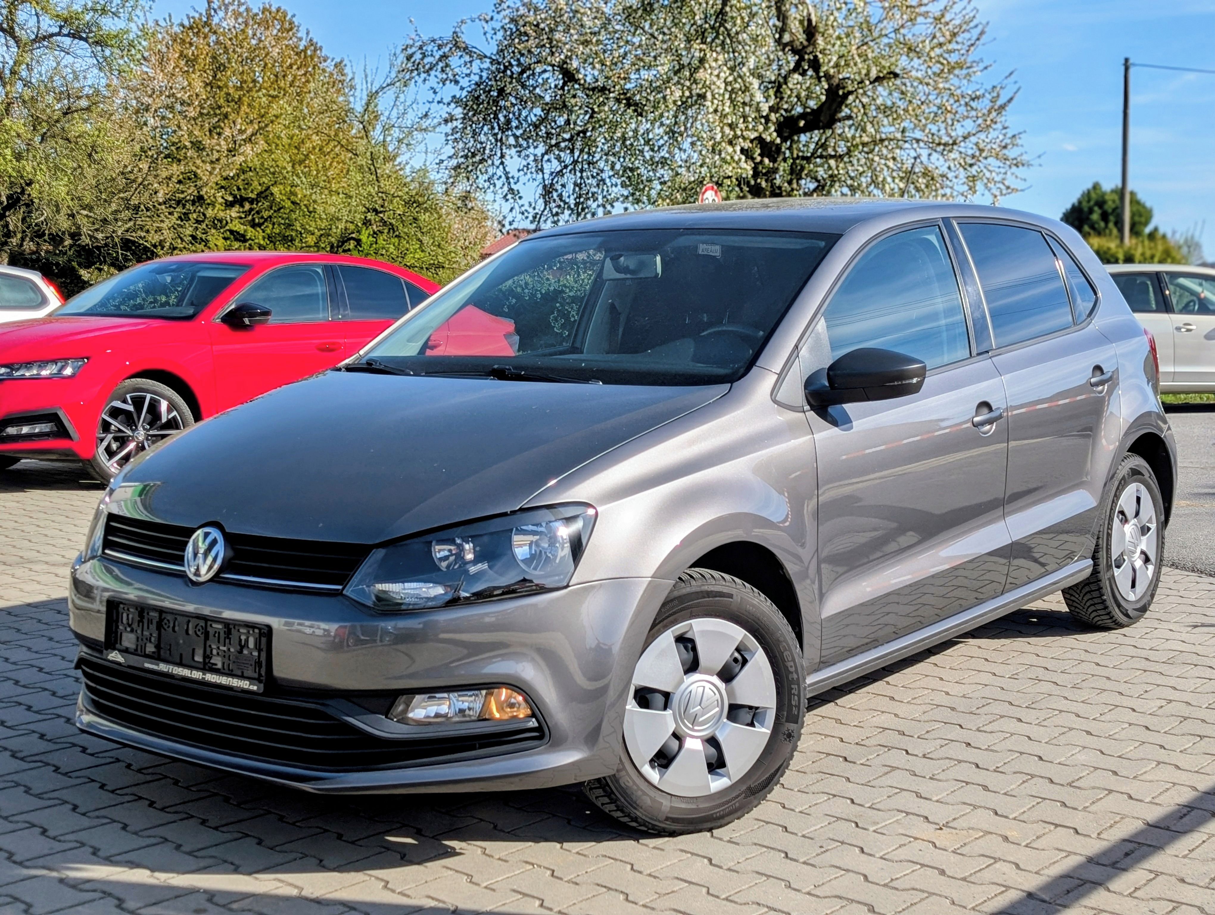 Volkswagen Polo, 1.0MPi 44kW 11/2014 JEN 94TKM - fotka 2