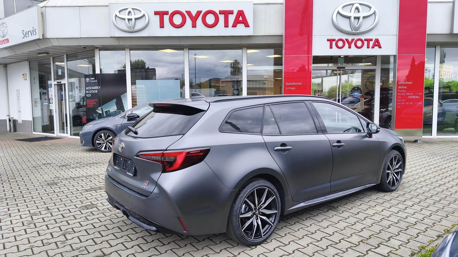 Toyota Corolla, 2.0L HEV GR SPORT Monotone - fotka 4