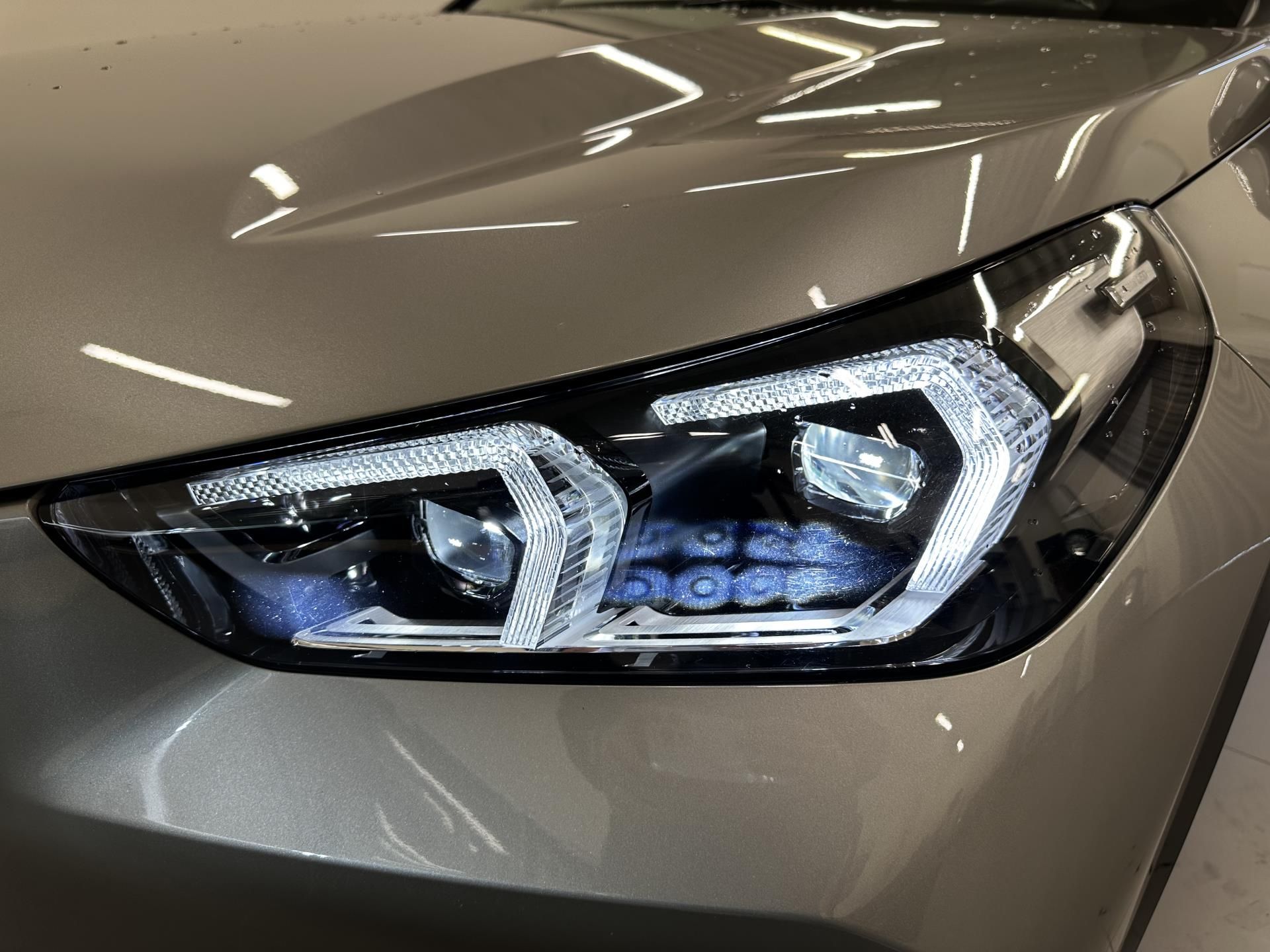 BMW X1, X1 sDrive20i - fotka 4