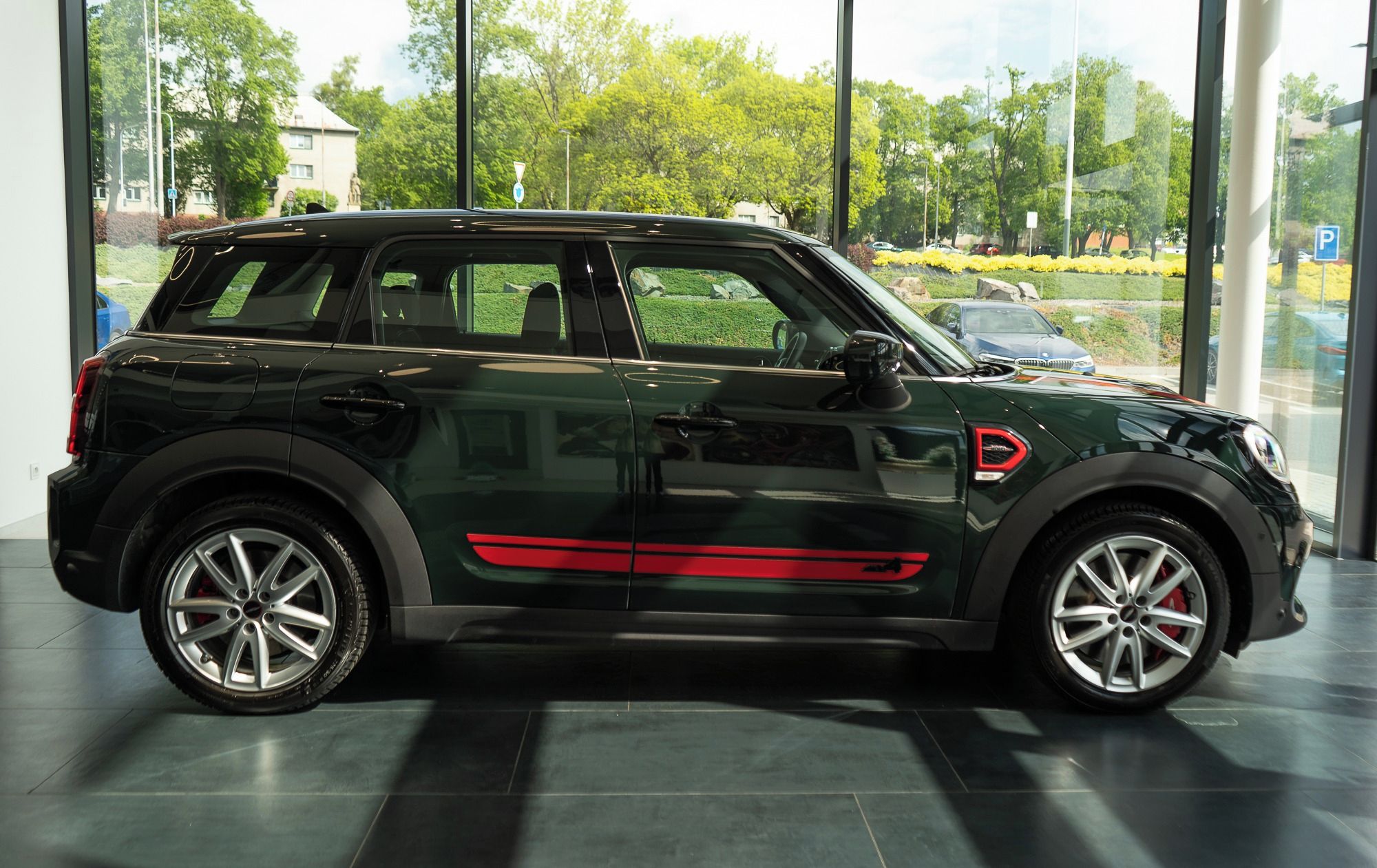 Mini Countryman, JCW Countryman ALL4 - fotka 4