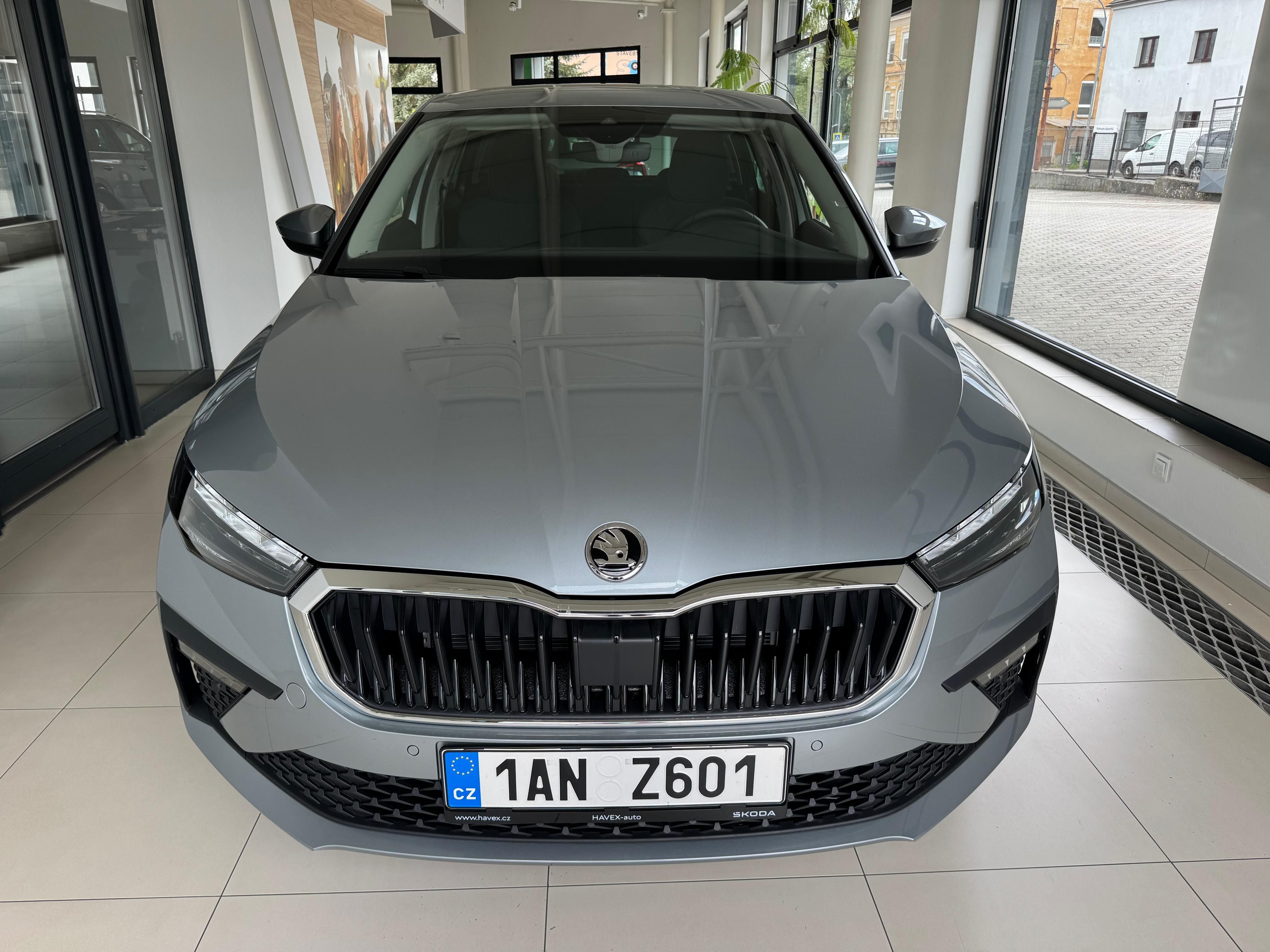 Škoda Scala, Top Selection 1.0TSI, 85kw - fotka 2