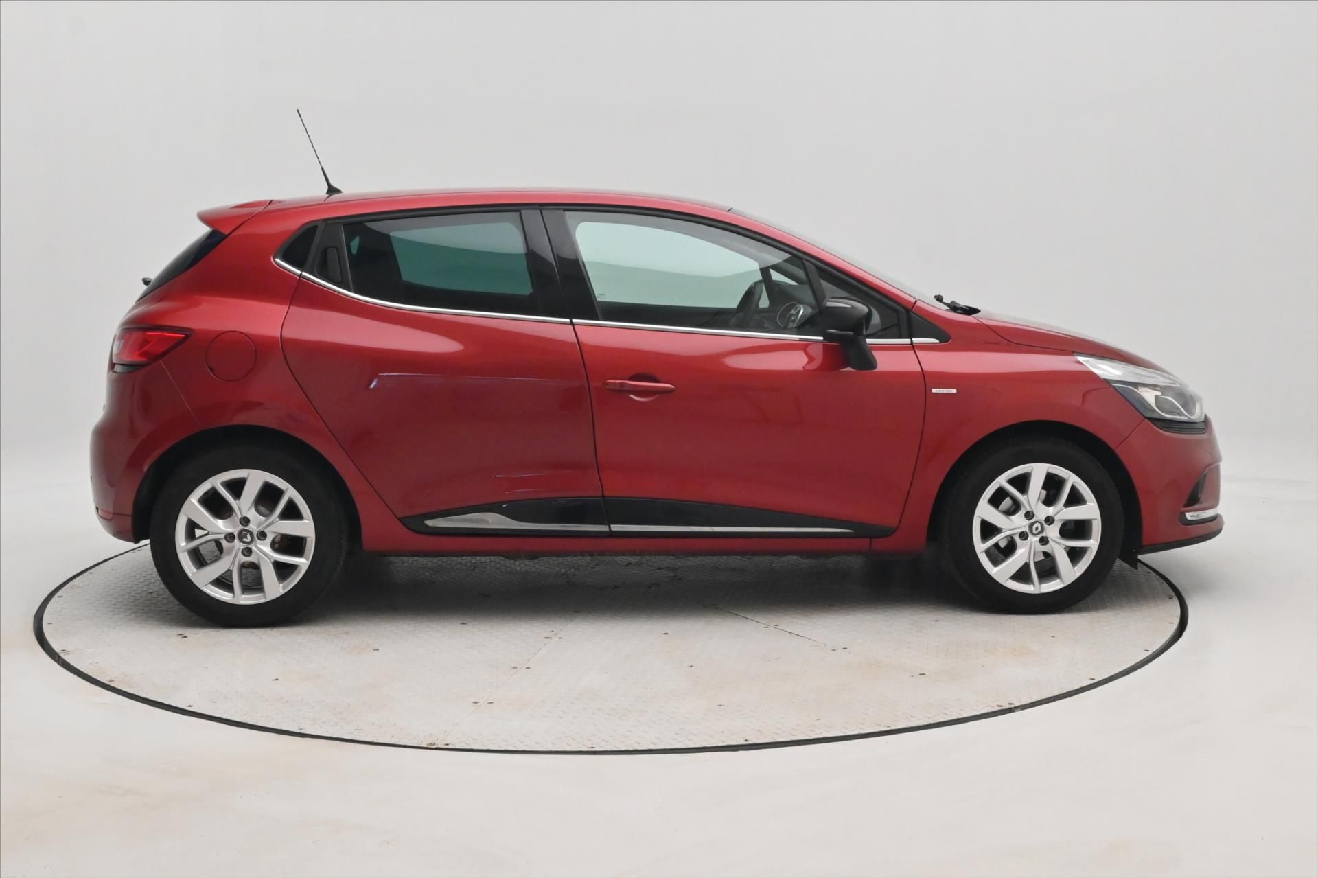 Renault Clio, 0,9 TCE 66kW Limited Záruka až - fotka 4