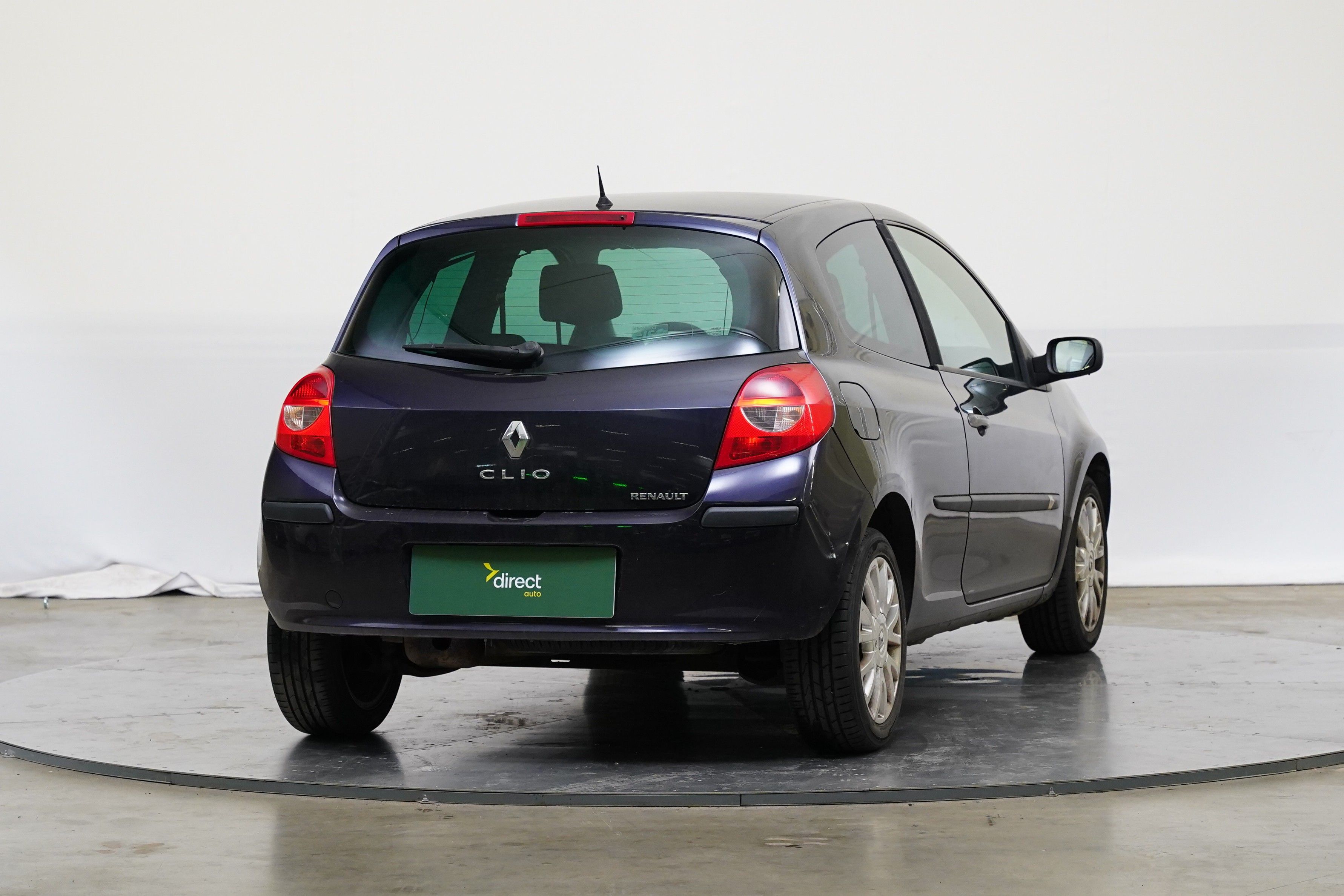 Renault Clio, 1.6 i 65 kW - fotka 3