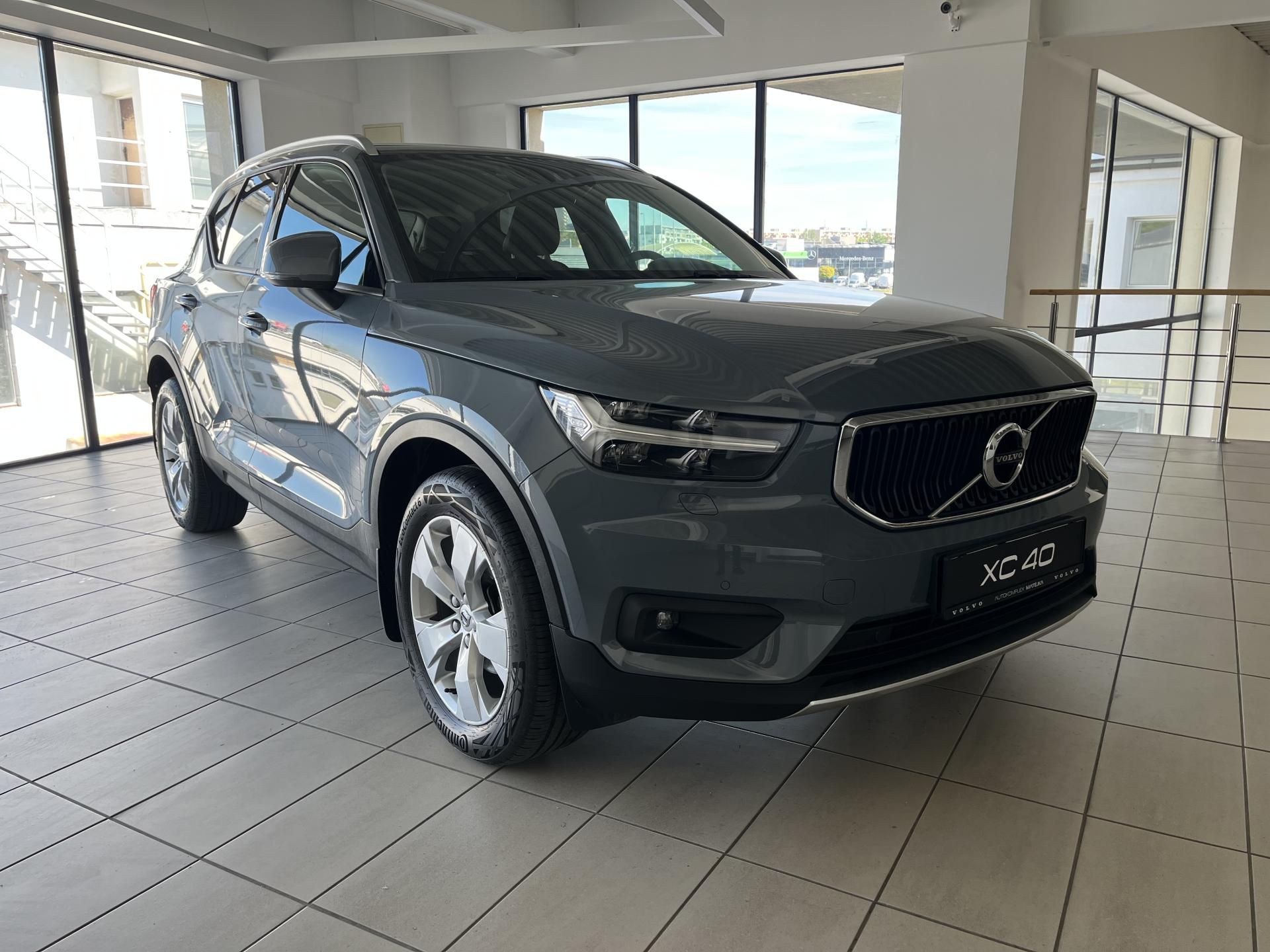 Volvo XC40, D3 FWD MOMENTUM SE - fotka 3